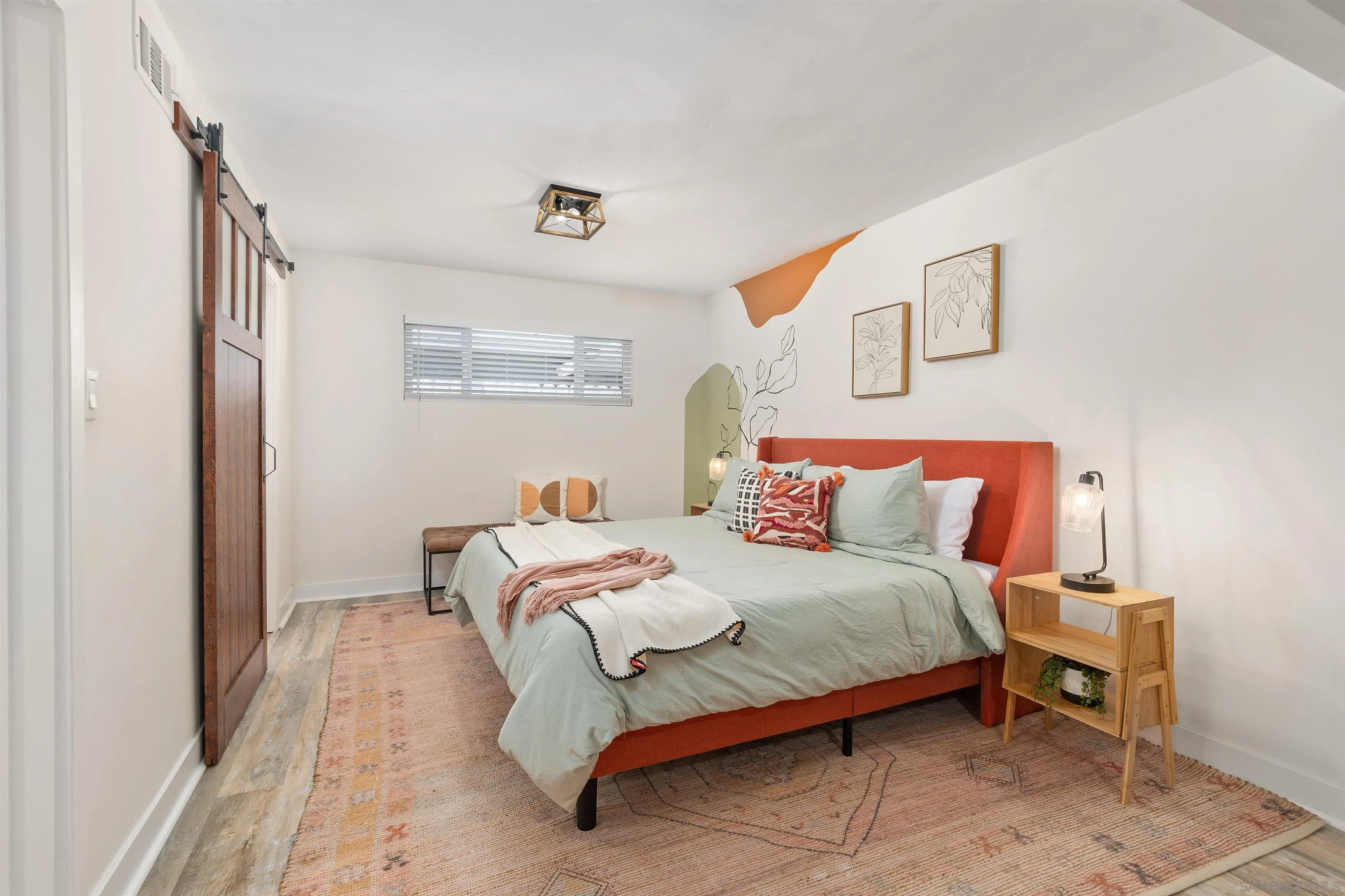 https://cdn.realtyfeed.com/cdn/127/260019013/dcc0b052018c8aa28af3804566ab694e.webp