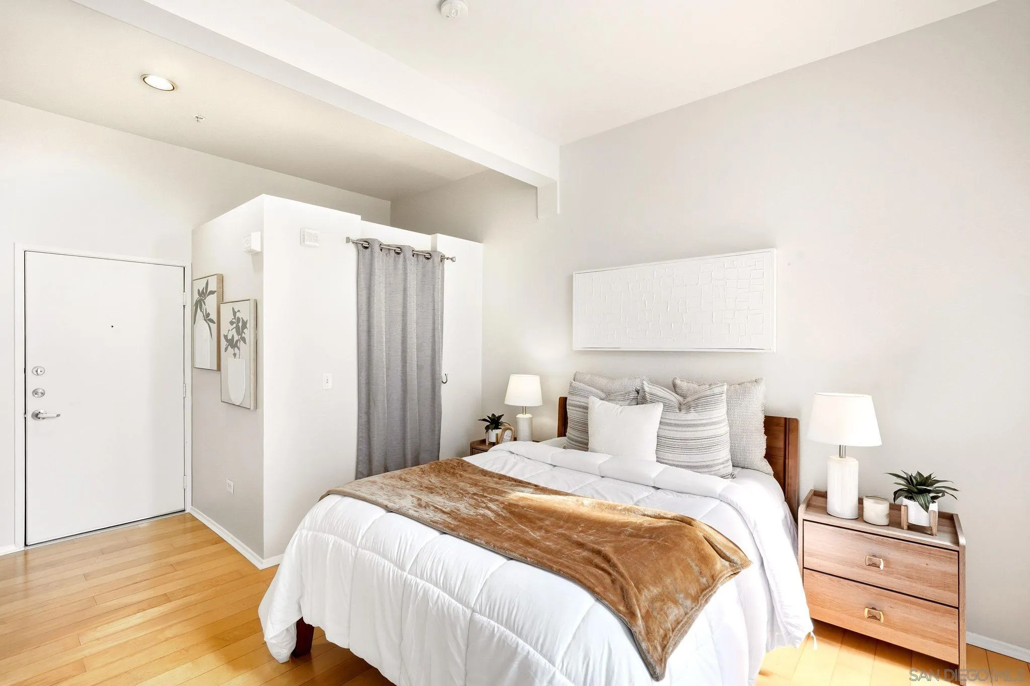 https://cdn.realtyfeed.com/cdn/127/260019016/070f09631c136ae8af53e511019b55a0.webp