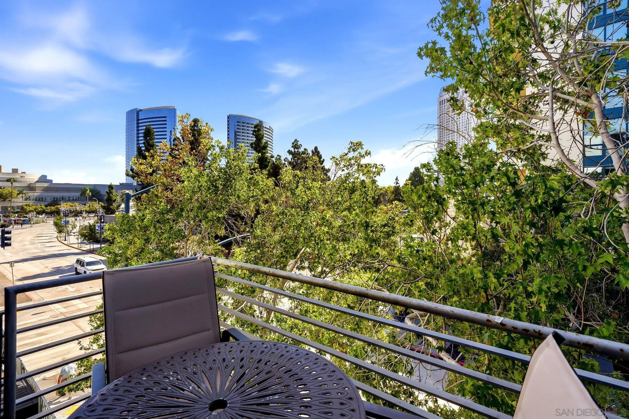 https://cdn.realtyfeed.com/cdn/127/260019016/21e3ceb4842341086ef3f814b1b11dcc.webp