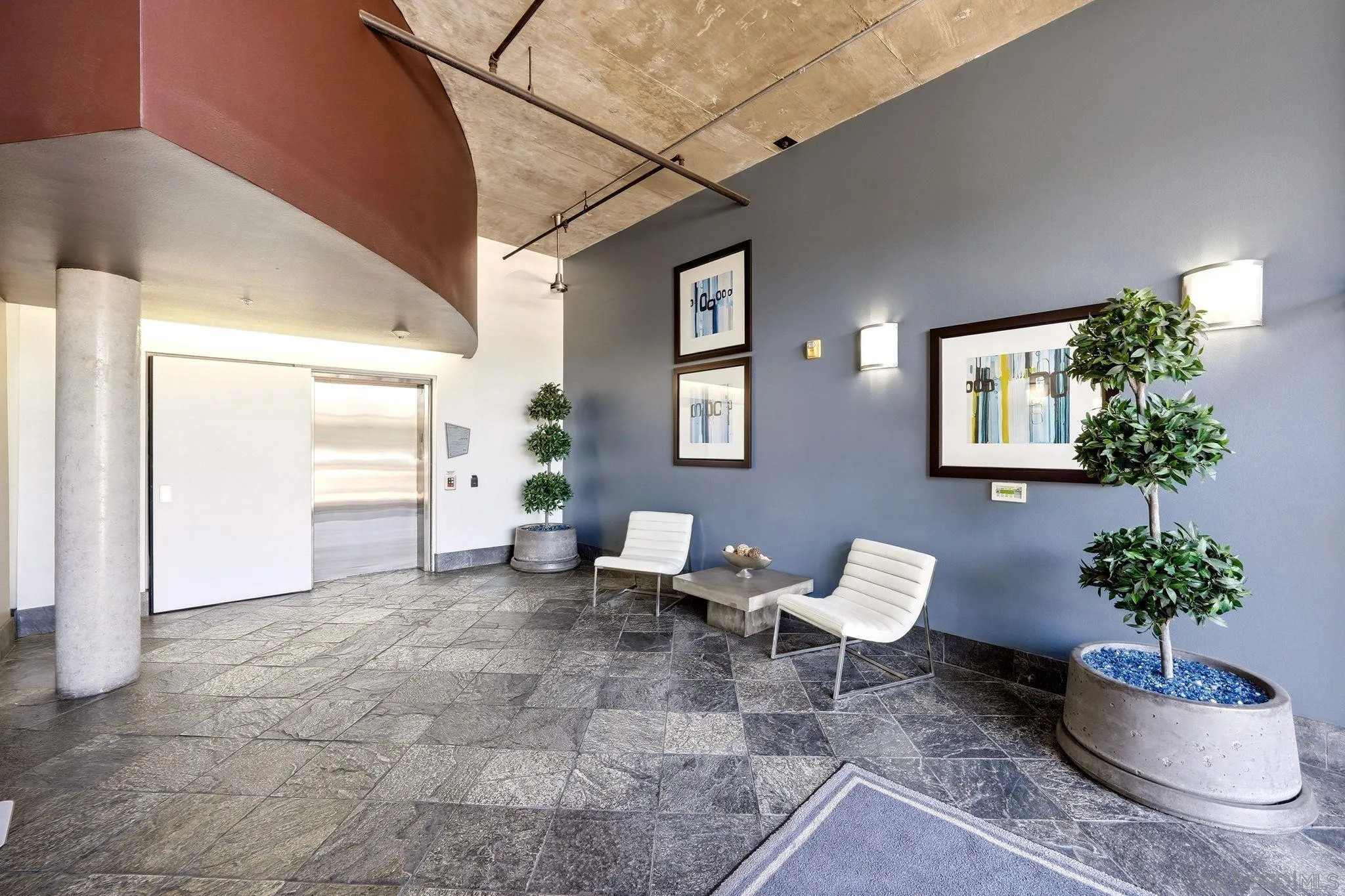 https://cdn.realtyfeed.com/cdn/127/260019016/dfff513f1f876db6392aff319dce85a1.webp