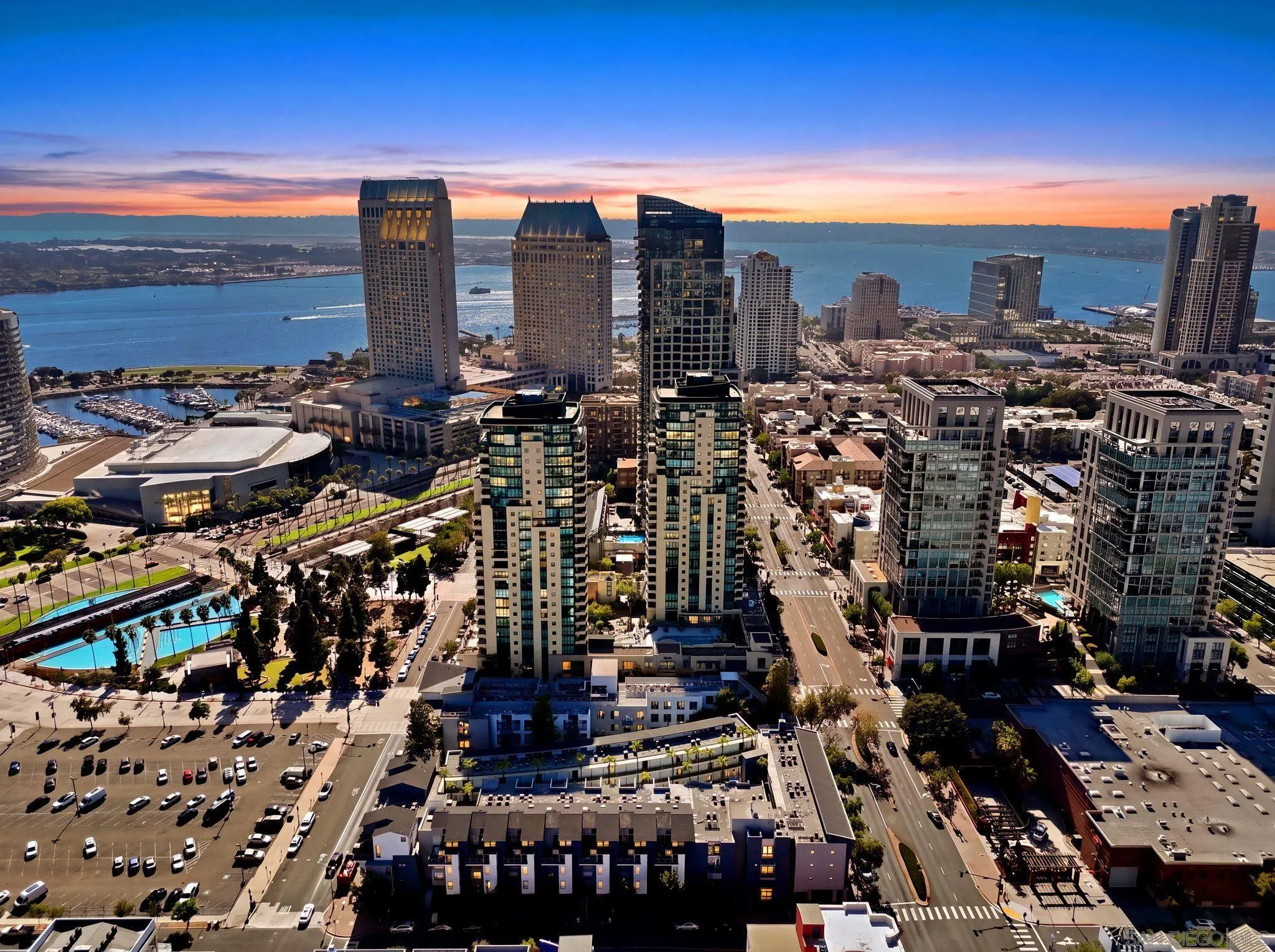 https://cdn.realtyfeed.com/cdn/127/260019016/e87dd19eaffa3069bd59a0e1c0999a0b.webp