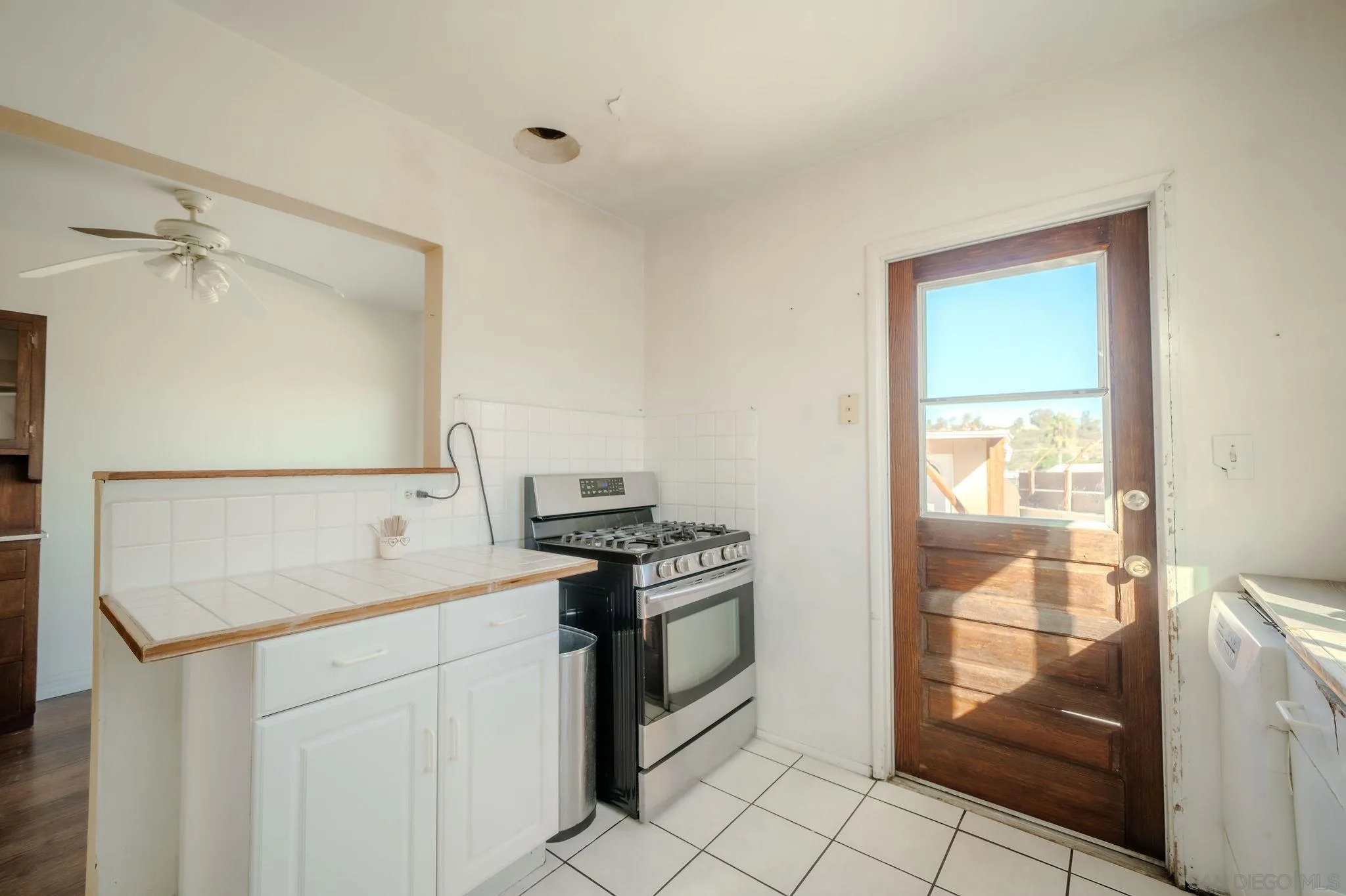https://cdn.realtyfeed.com/cdn/127/260019019/5288d69900f245d0ff756a2f5e6aca2c.webp