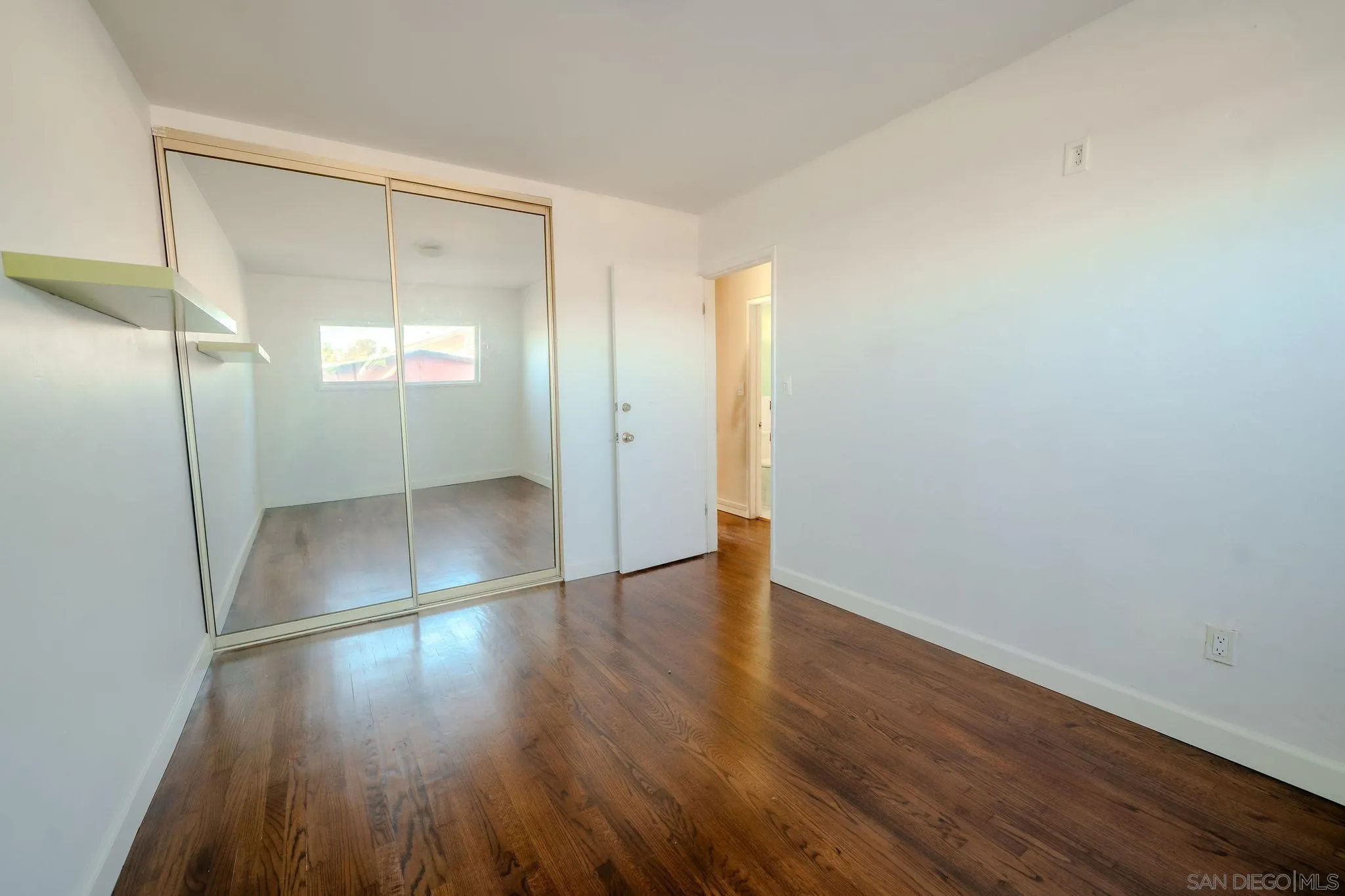 https://cdn.realtyfeed.com/cdn/127/260019019/59d87aee59f2ab988d10b3067eba5a4e.webp