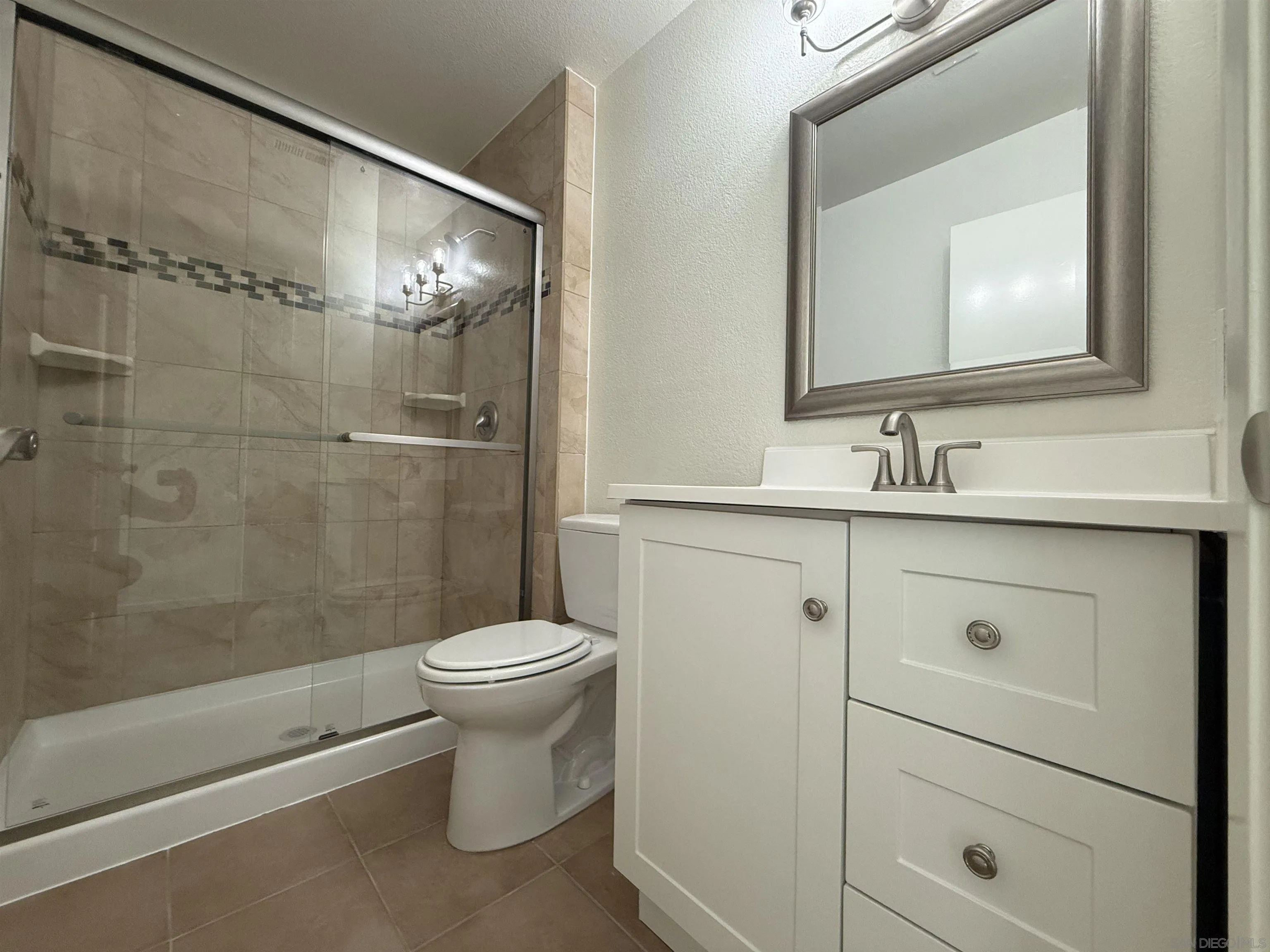 Photo #13: 260019020 Listing: Photo #13