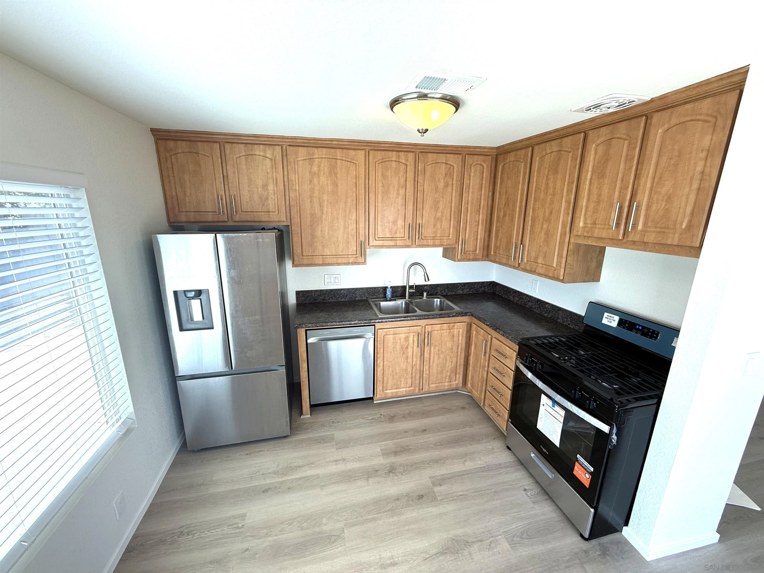Photo #4: 260019020 Listing: Photo #4