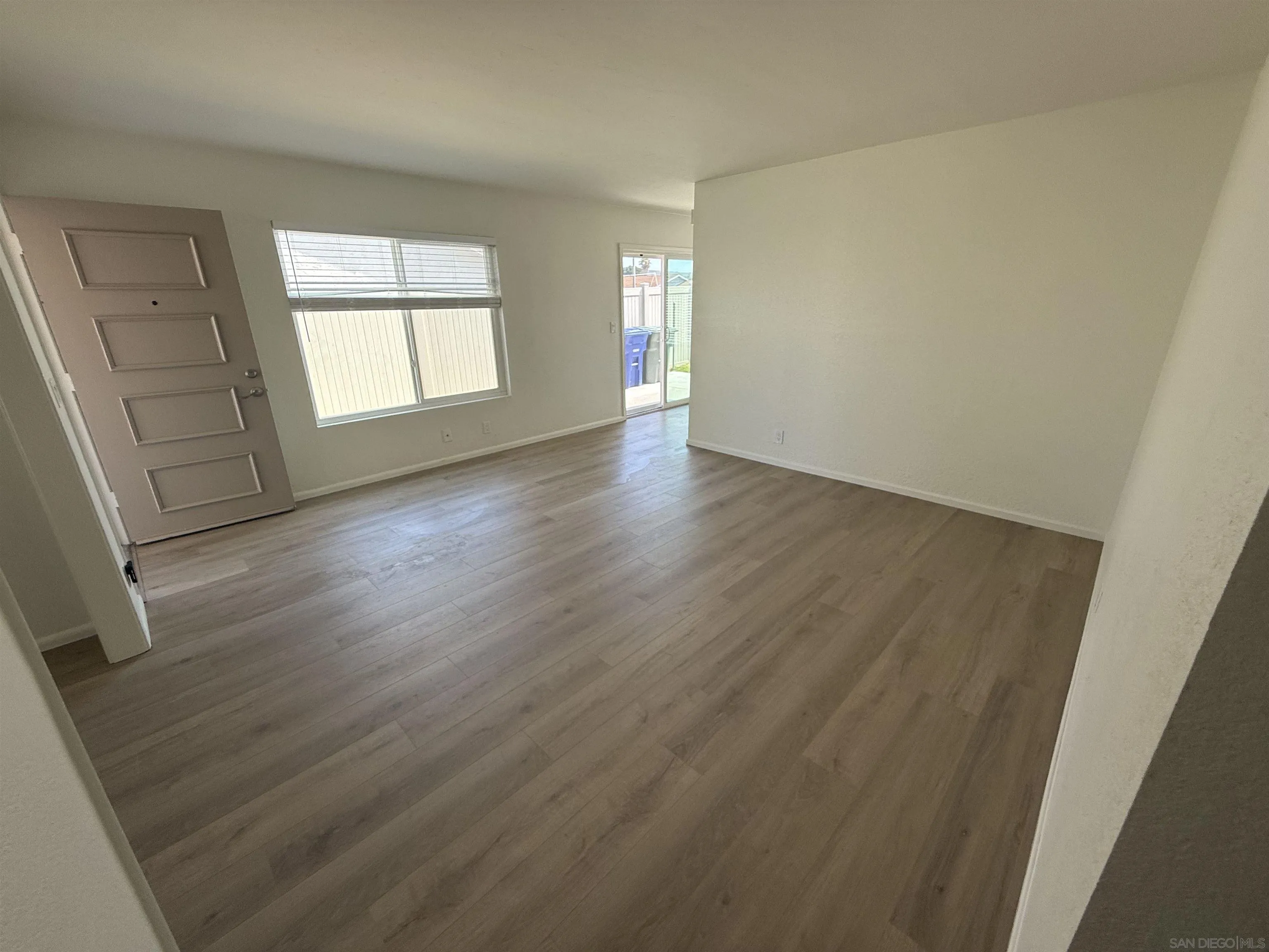 https://cdn.realtyfeed.com/cdn/127/260019020/f5fffdde413c6279bd920584a5a15899.webp