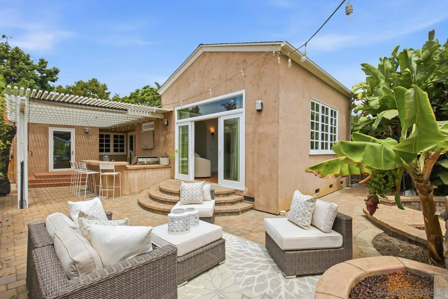 https://cdn.realtyfeed.com/cdn/127/260019022/244a33c2b2cacfc34e756dd9b5ce6a67.webp