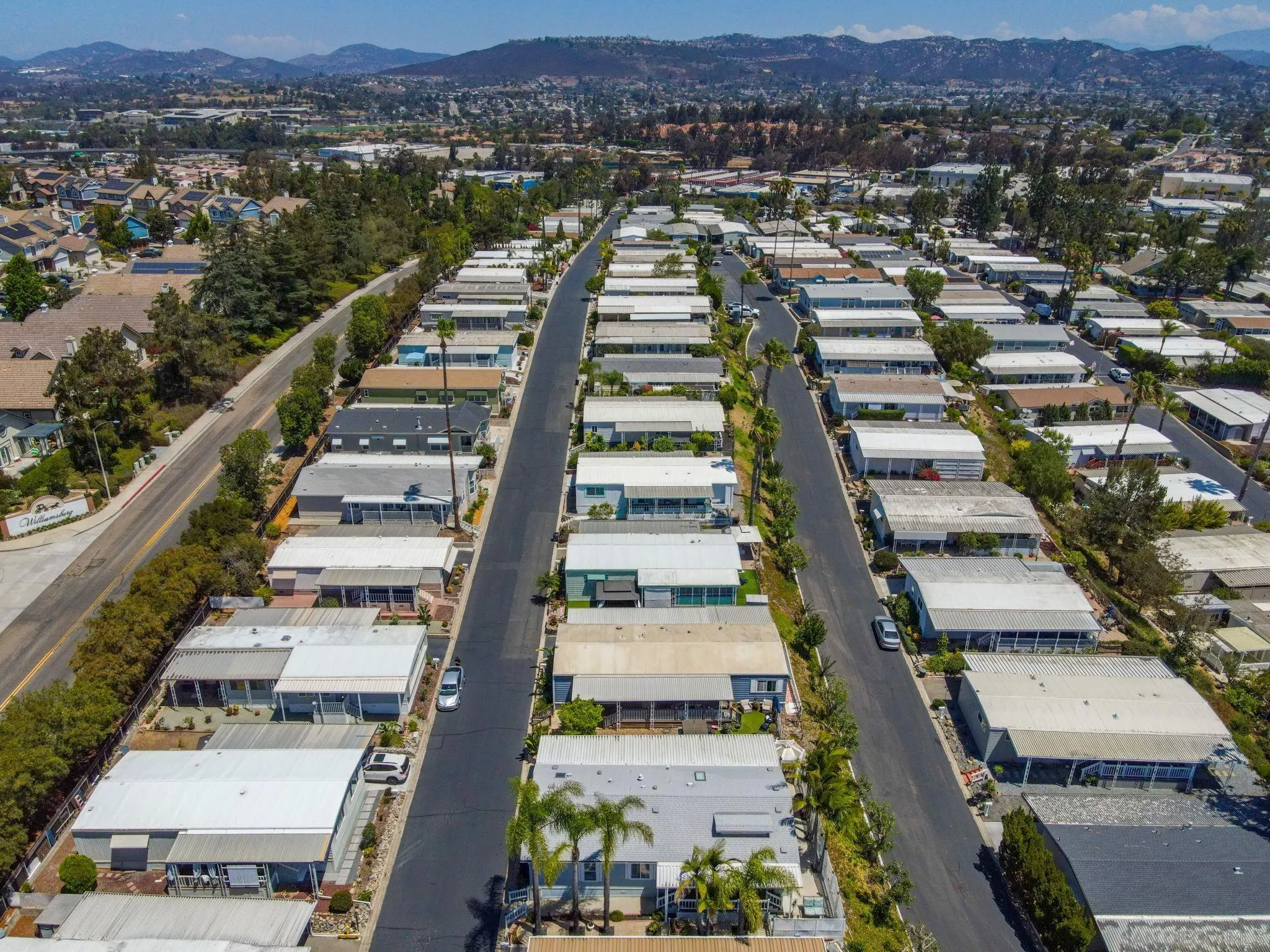 https://cdn.realtyfeed.com/cdn/127/260019024/002358bd91c7dedb8b7aa206671595e3.webp