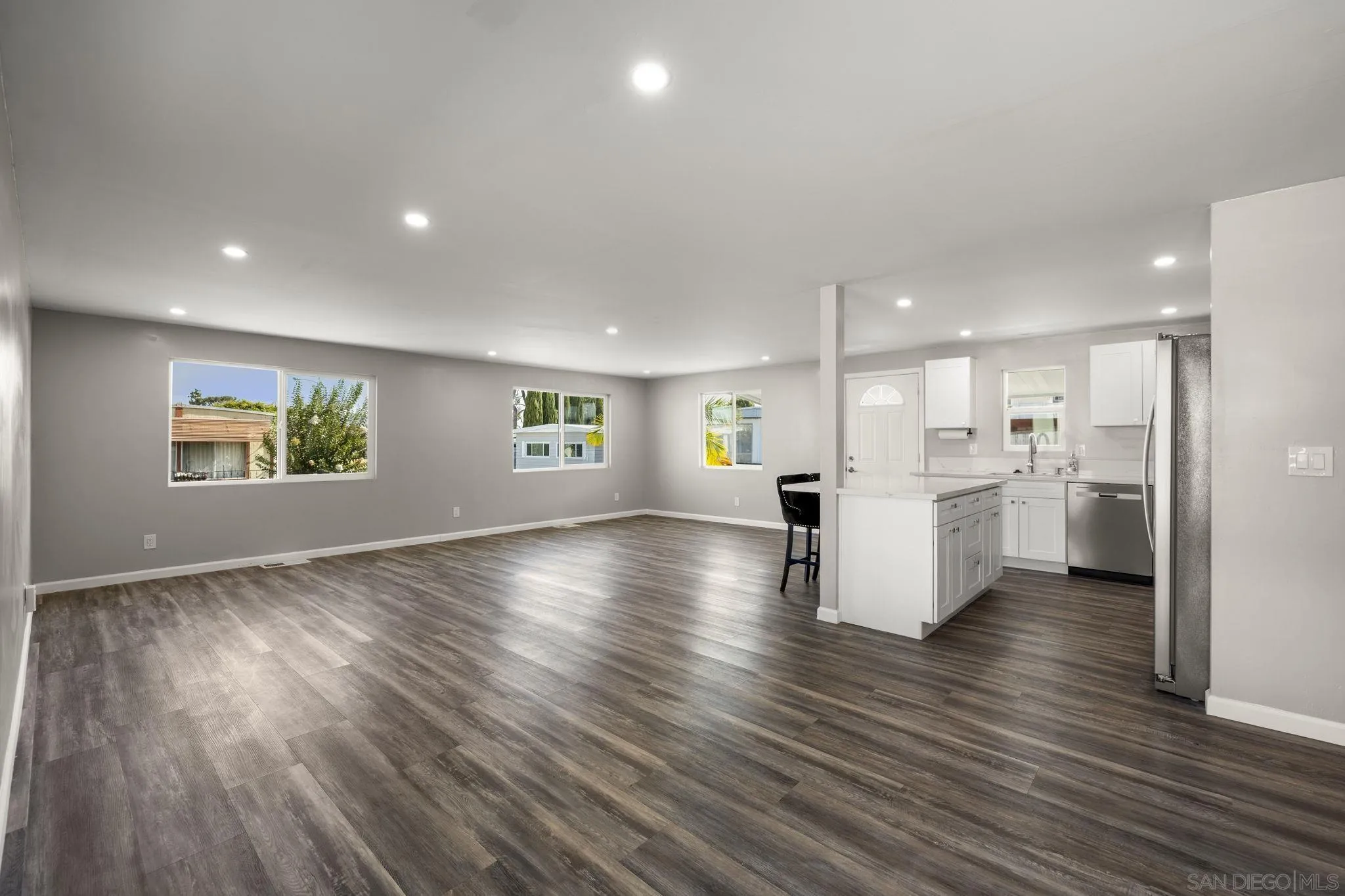 https://cdn.realtyfeed.com/cdn/127/260019024/13bafe3e68557d374acff765f84a097c.webp