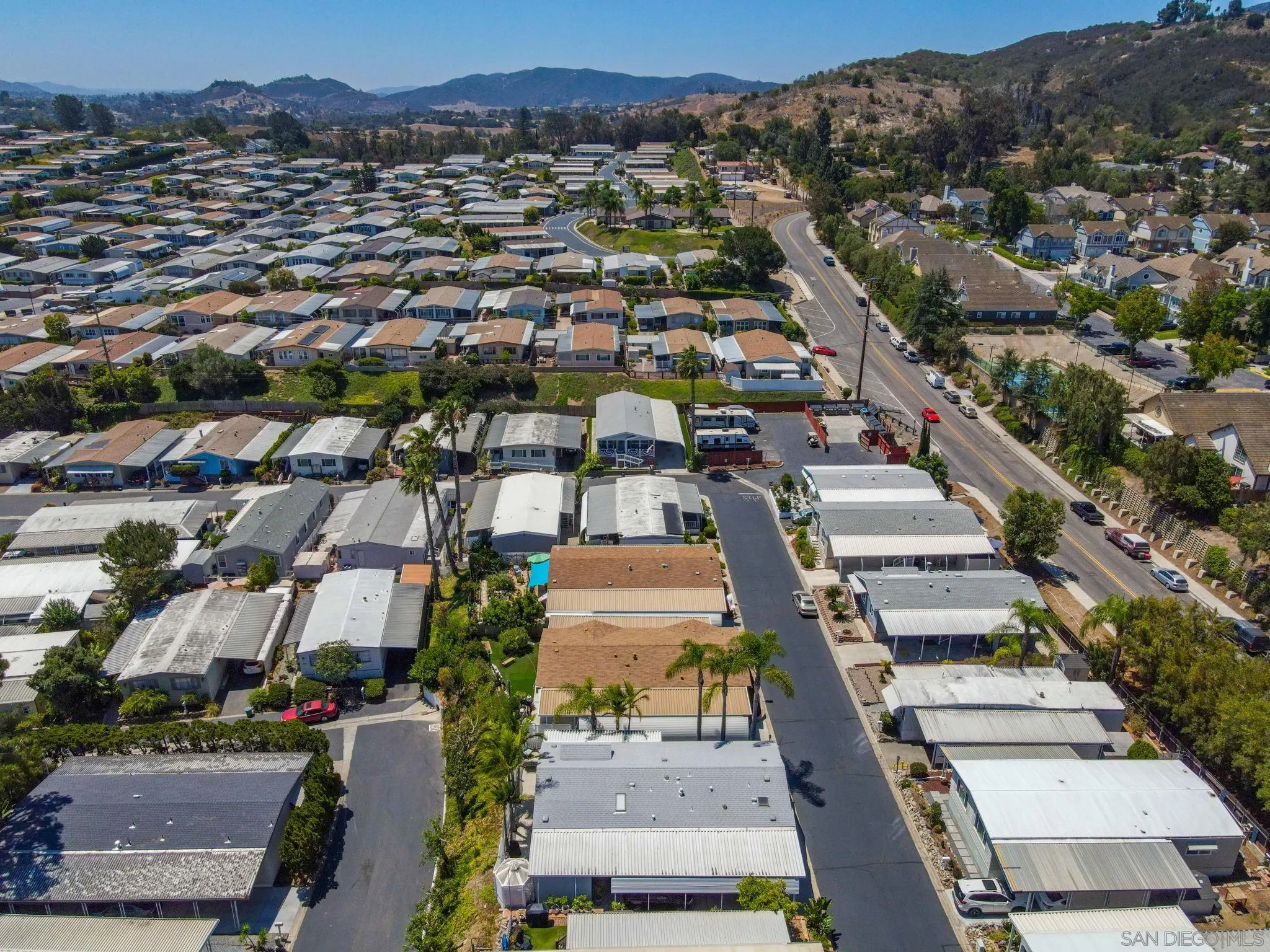 https://cdn.realtyfeed.com/cdn/127/260019024/33501a2bad798e2e16b4f3cb8d6f133e.webp