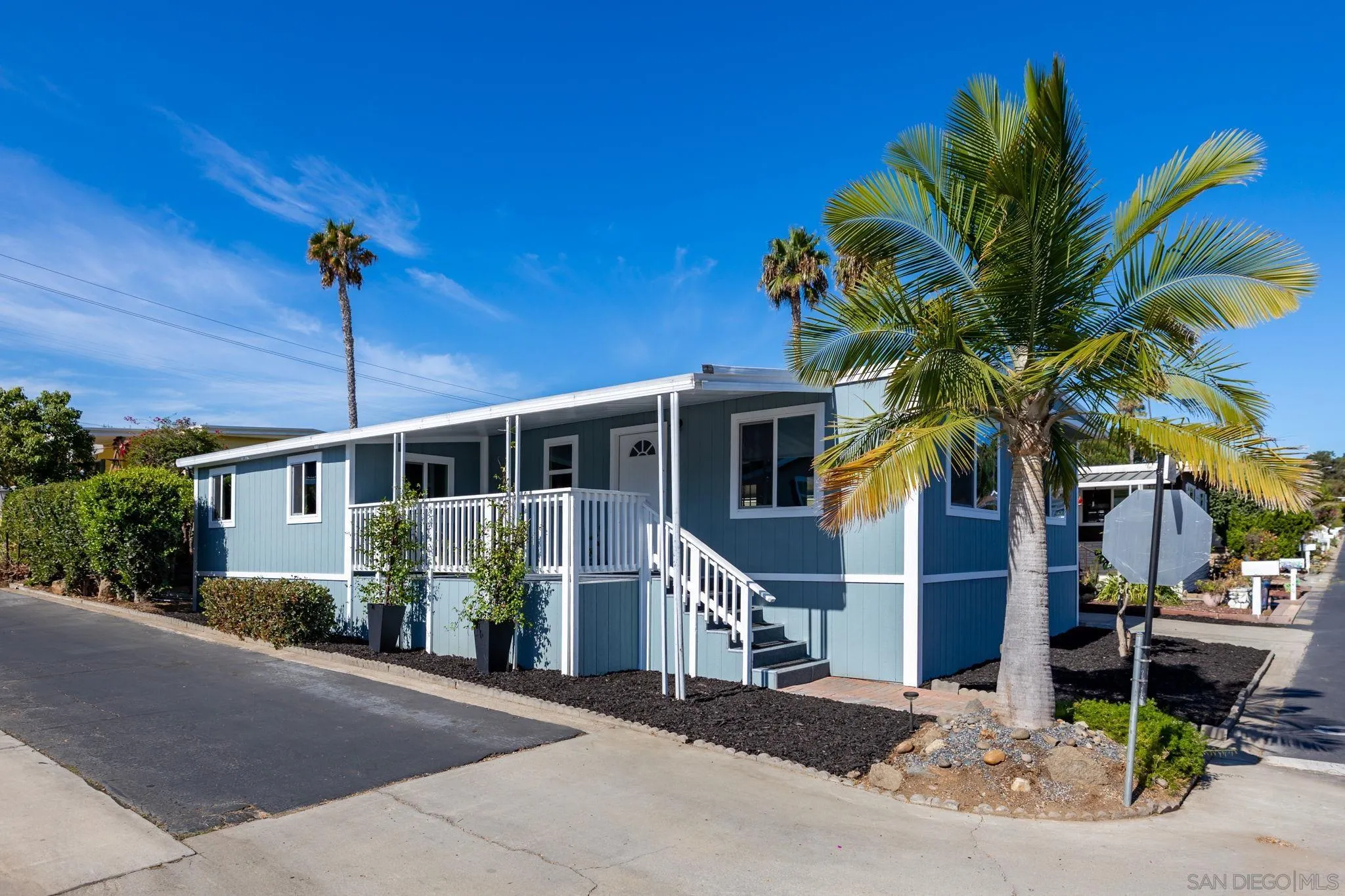 https://cdn.realtyfeed.com/cdn/127/260019024/43f2514eefc693972d300b65276deee1.webp