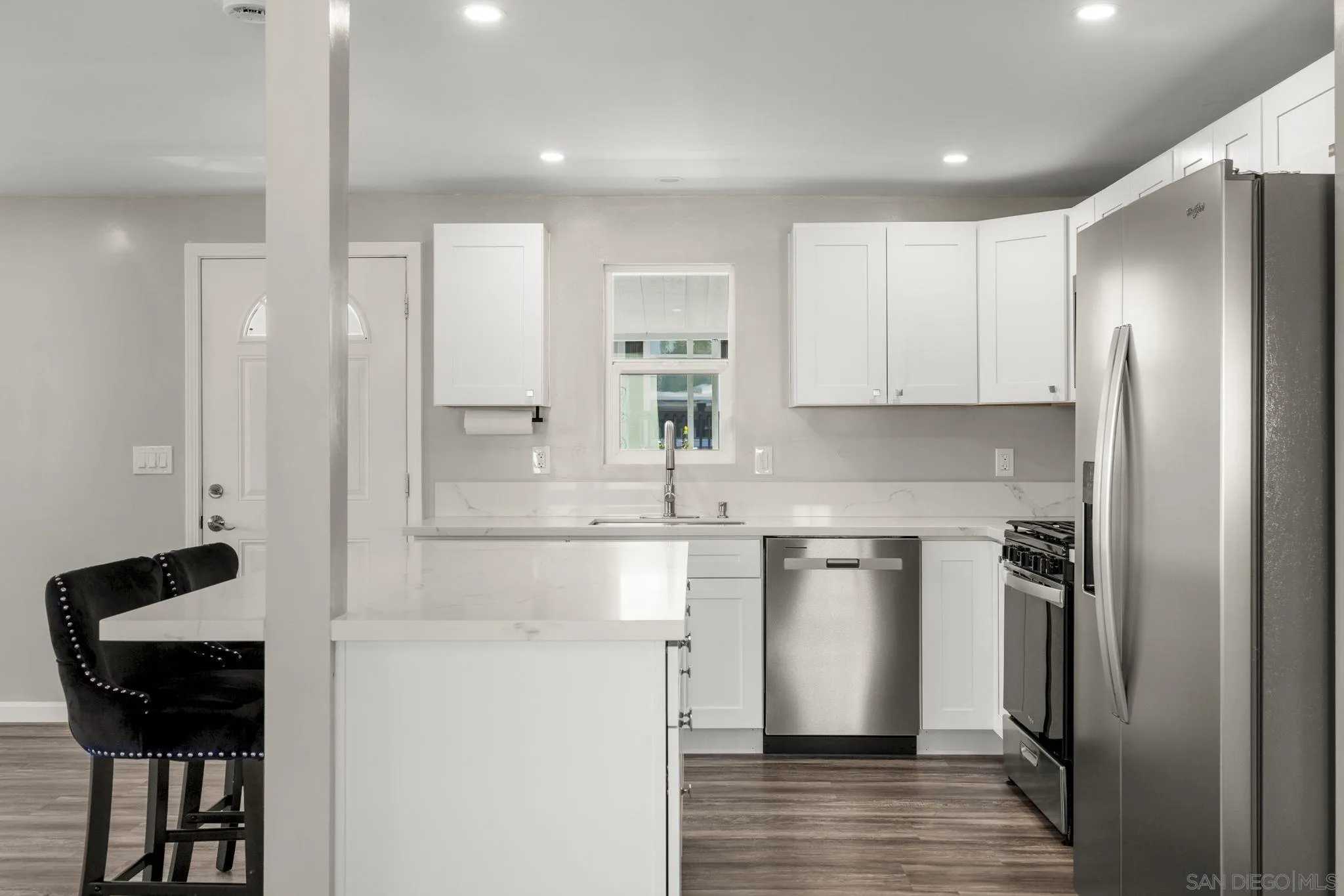https://cdn.realtyfeed.com/cdn/127/260019024/53d55ed0e29fd3df865b917d31705963.webp