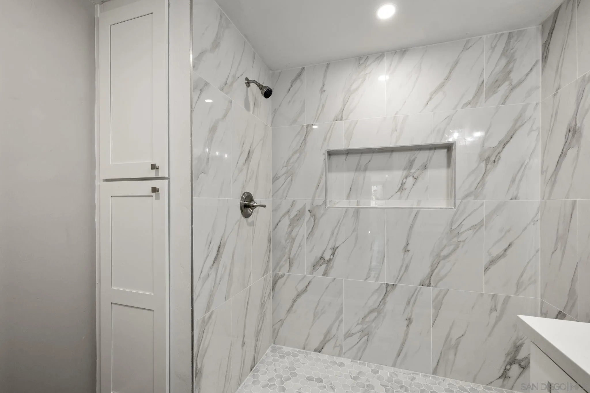 https://cdn.realtyfeed.com/cdn/127/260019024/5e3cc0dfd619c9ef4d1e0e718e735220.webp