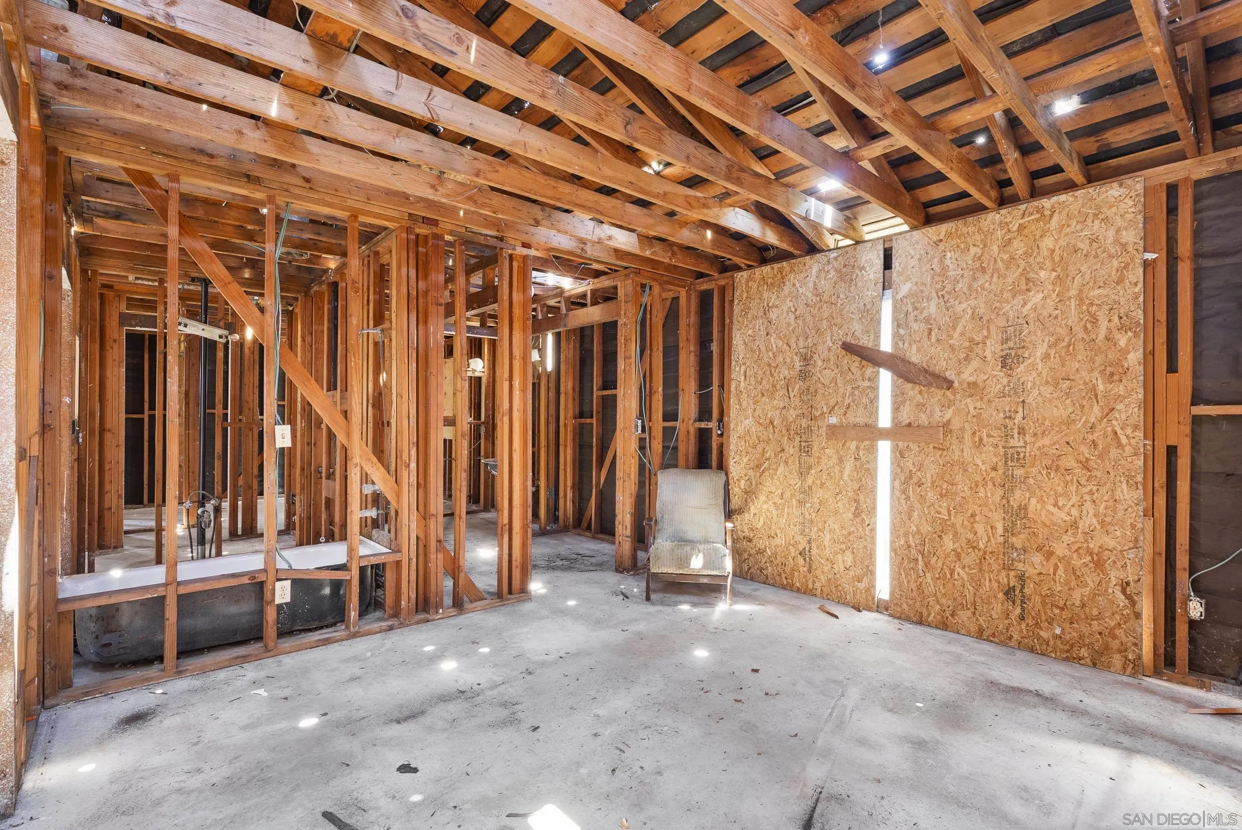 https://cdn.realtyfeed.com/cdn/127/260019025/2b44173ee69e27538183caac4a4e6b83.webp