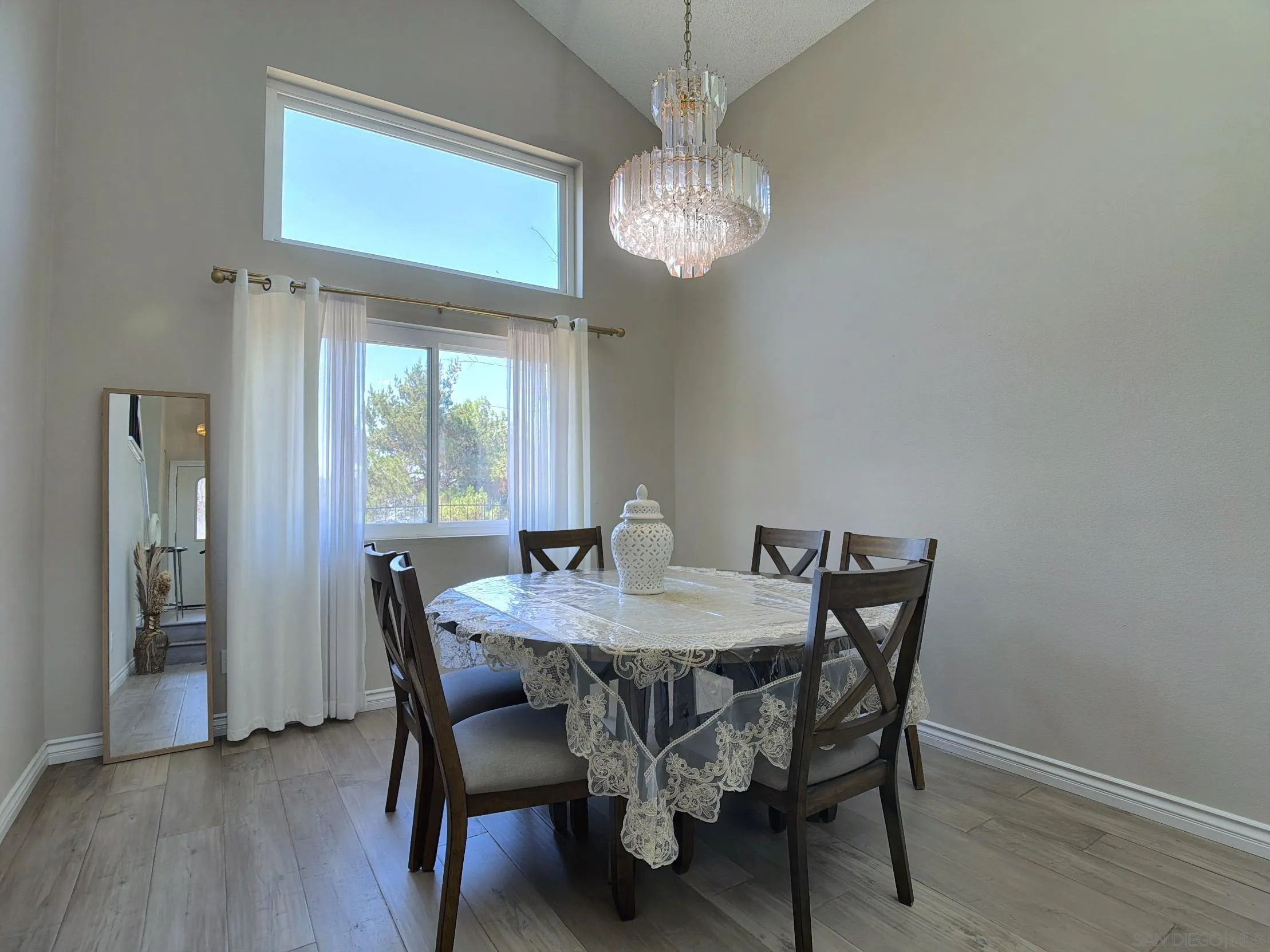 https://cdn.realtyfeed.com/cdn/127/260019028/323e603dba3a82b5d87f86f442a89fe9.webp