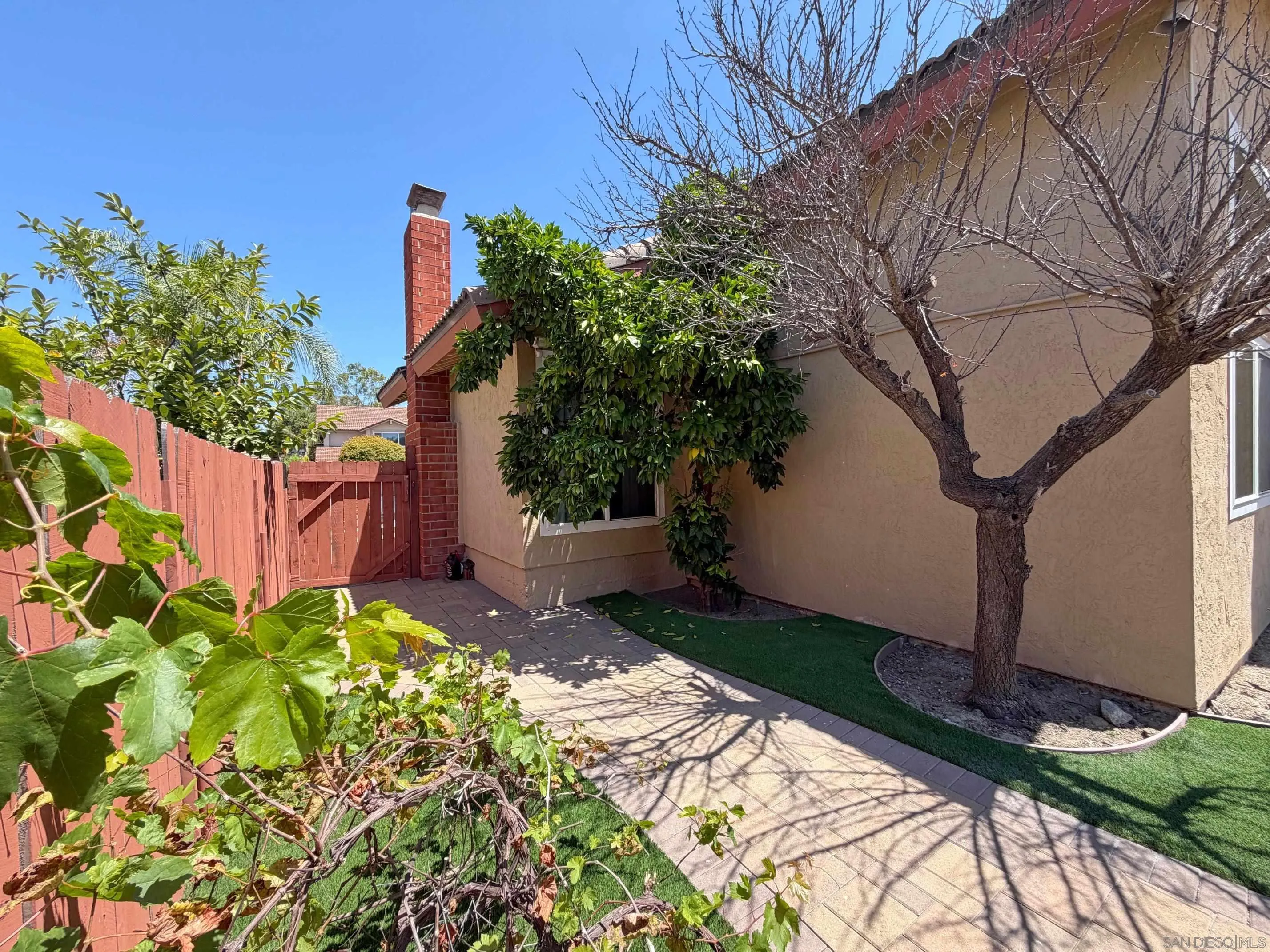 https://cdn.realtyfeed.com/cdn/127/260019028/3f1598349b1bd9c9dd4d03342f8833e3.webp