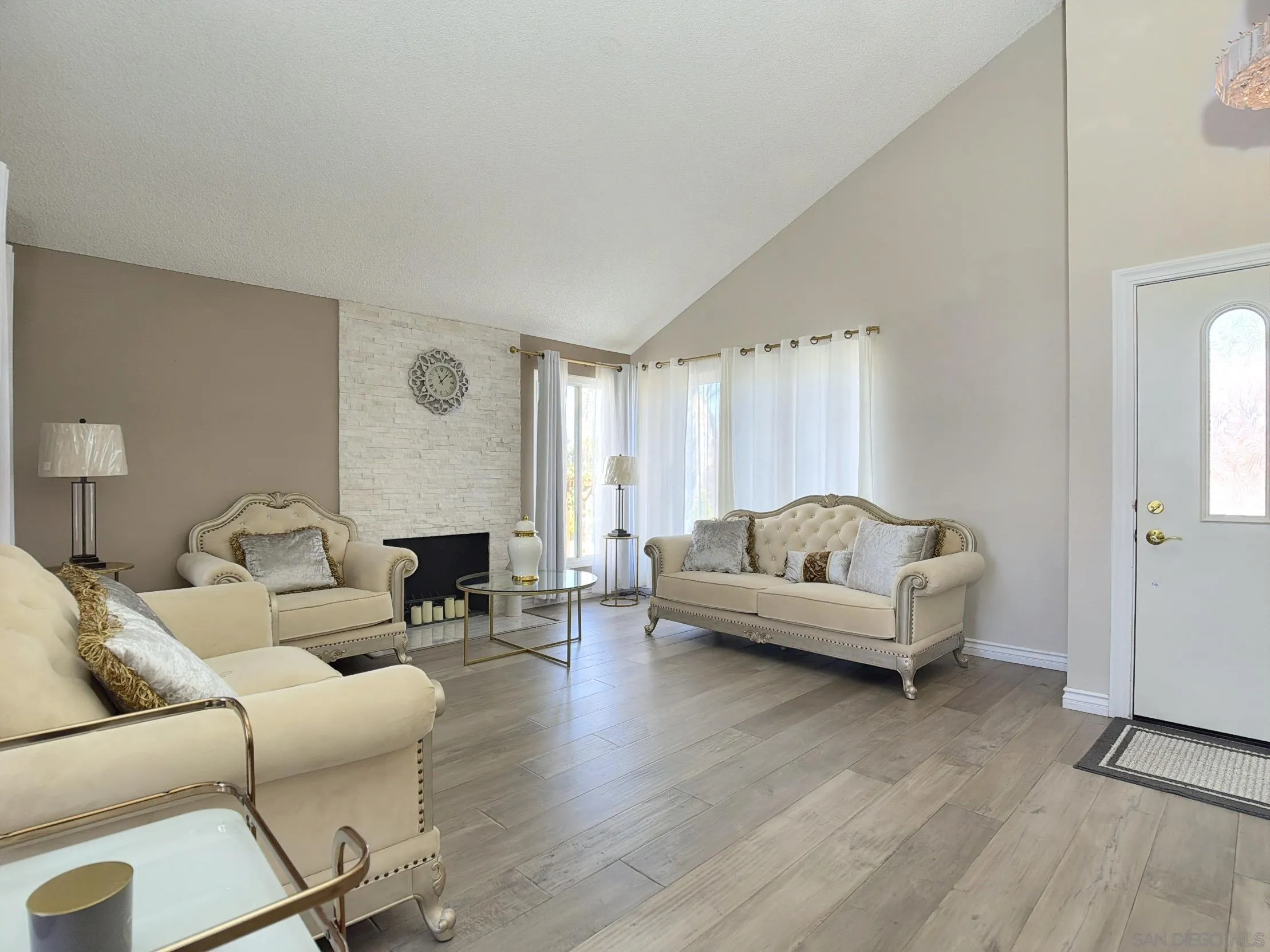 https://cdn.realtyfeed.com/cdn/127/260019028/9169500298966f4baf8849a5bd9210f4.webp