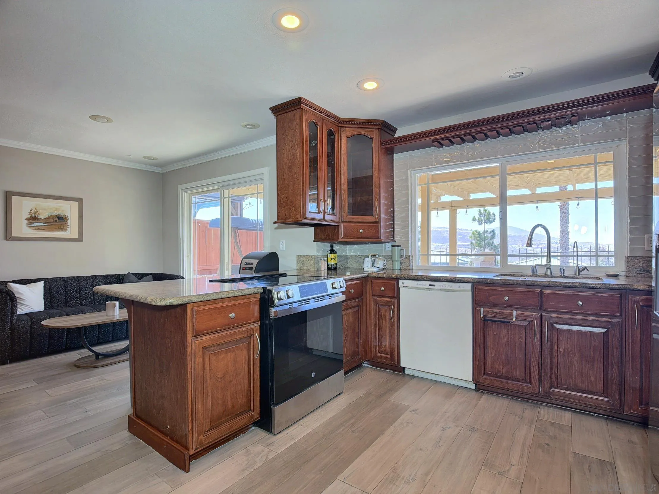https://cdn.realtyfeed.com/cdn/127/260019028/b1a4c67e2c7b87a628ef43c98be92b91.webp