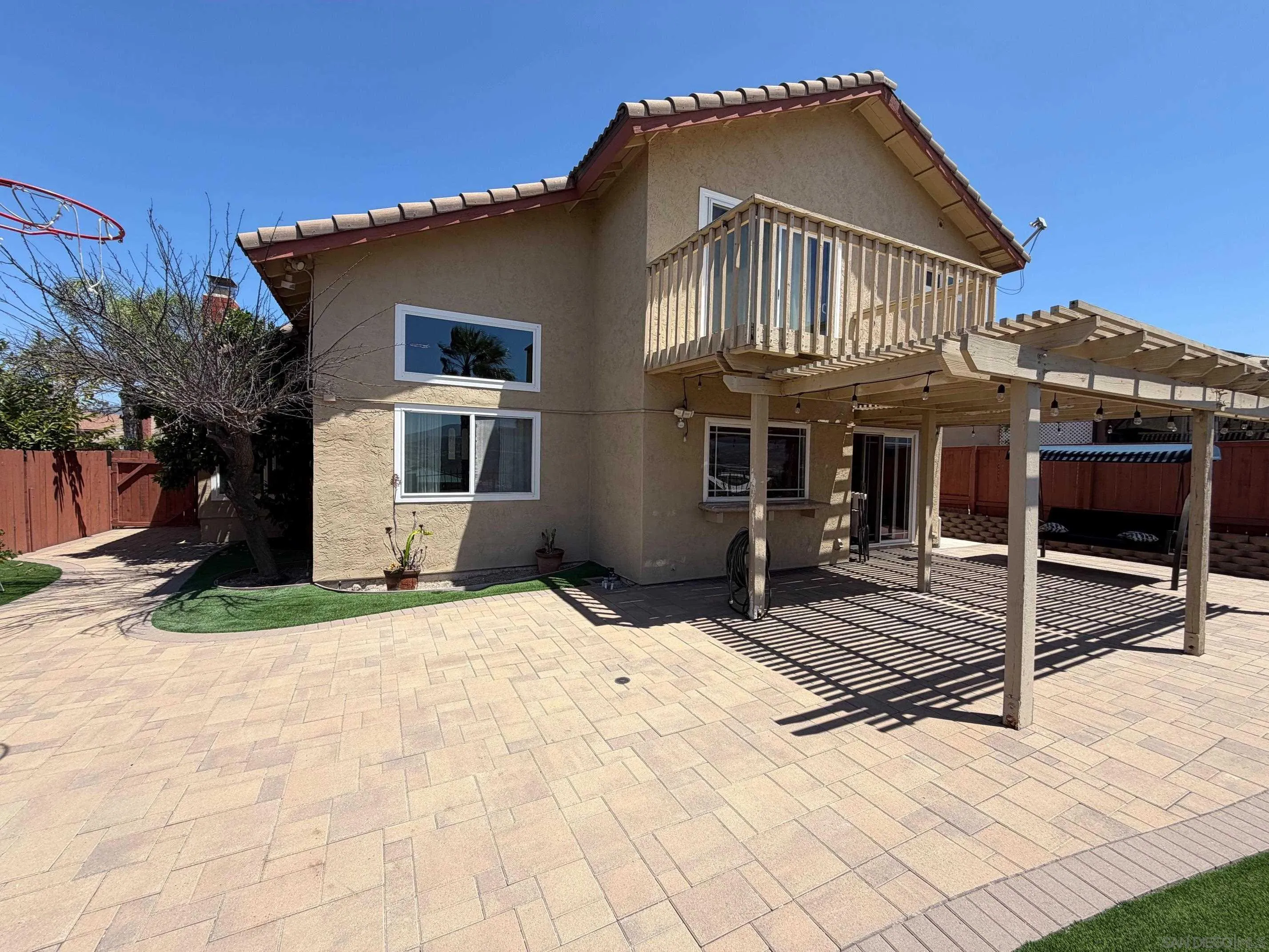 https://cdn.realtyfeed.com/cdn/127/260019028/c4610764ec0875f9f884a1de4bf5f942.webp