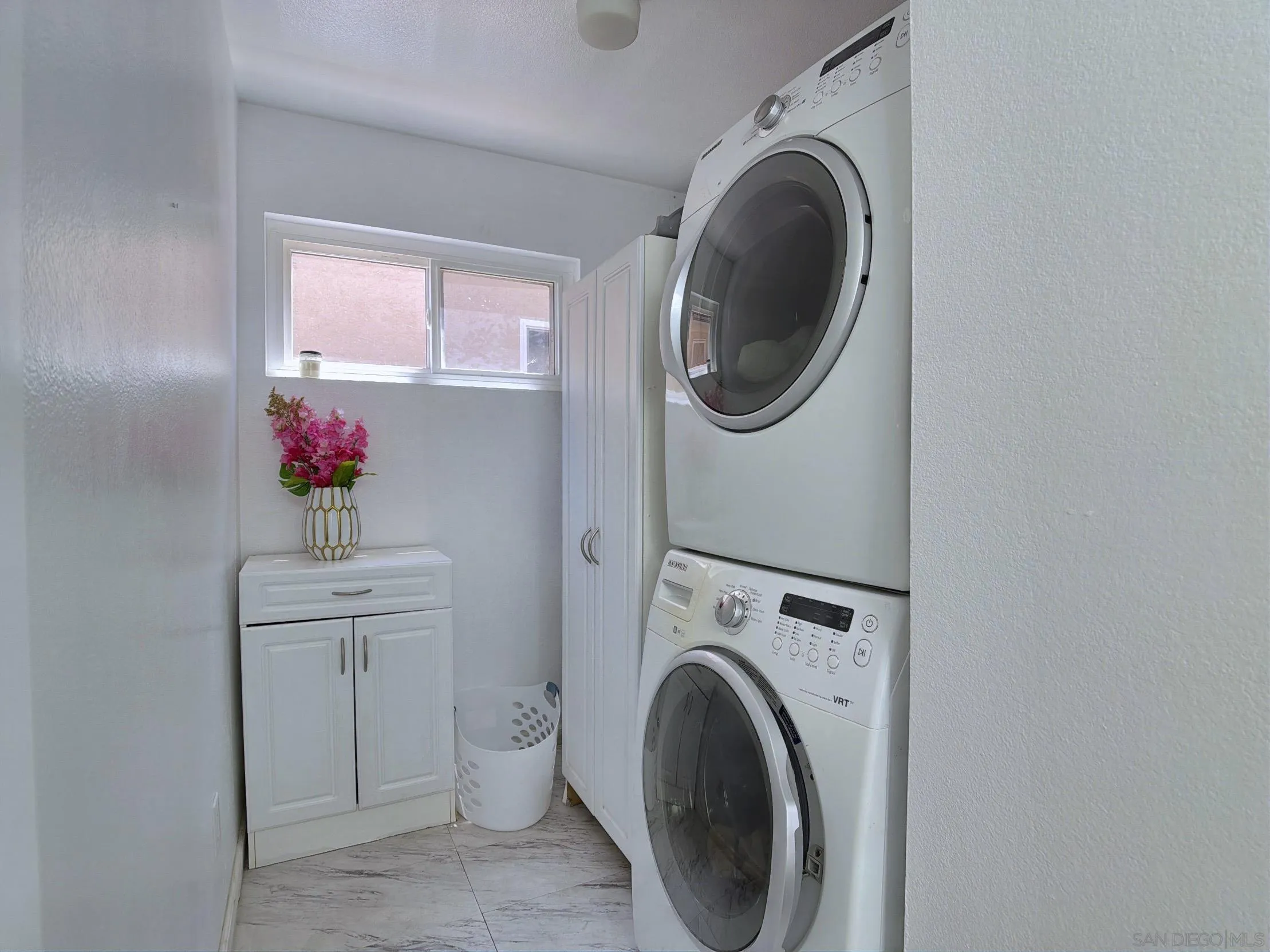 https://cdn.realtyfeed.com/cdn/127/260019028/d4dd824775adb79c1a69da8f51c00fa7.webp