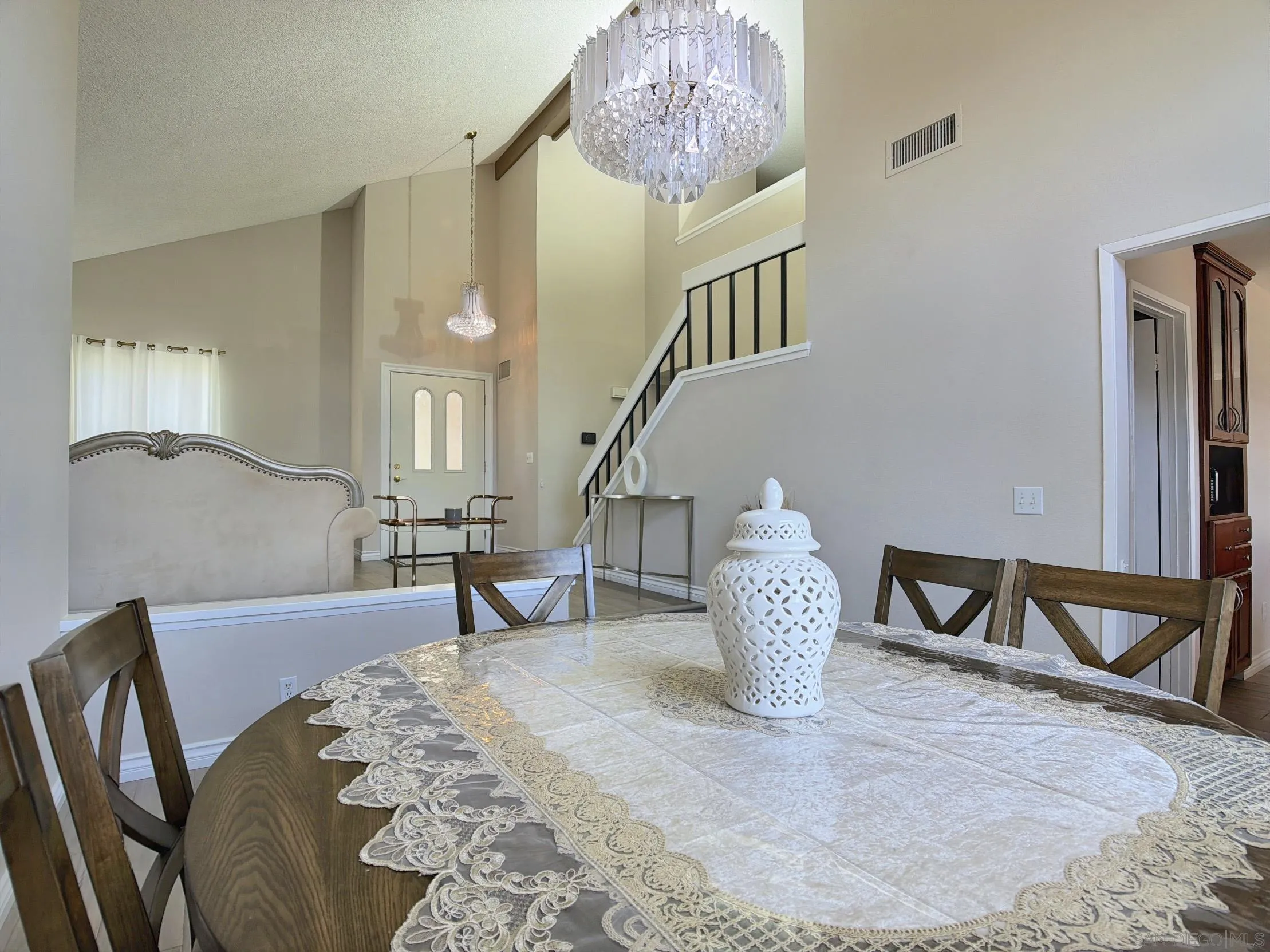 https://cdn.realtyfeed.com/cdn/127/260019028/f219325fd06bdffc62aa981a5f108929.webp