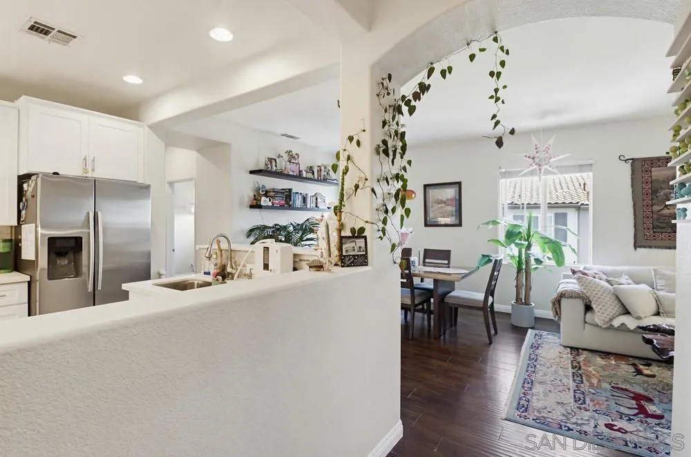 Photo #3: 260019029 Listing: Photo #3