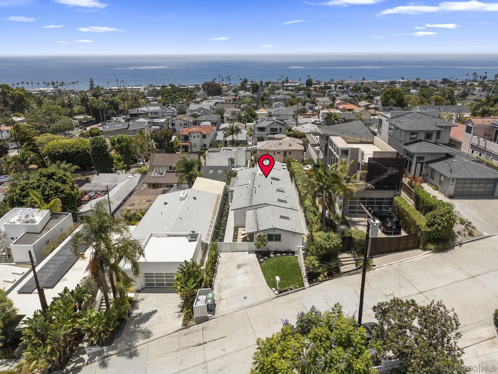 https://cdn.realtyfeed.com/cdn/127/260019032/30b518e57b1b645d93ce4a82ba9ccbcc.webp