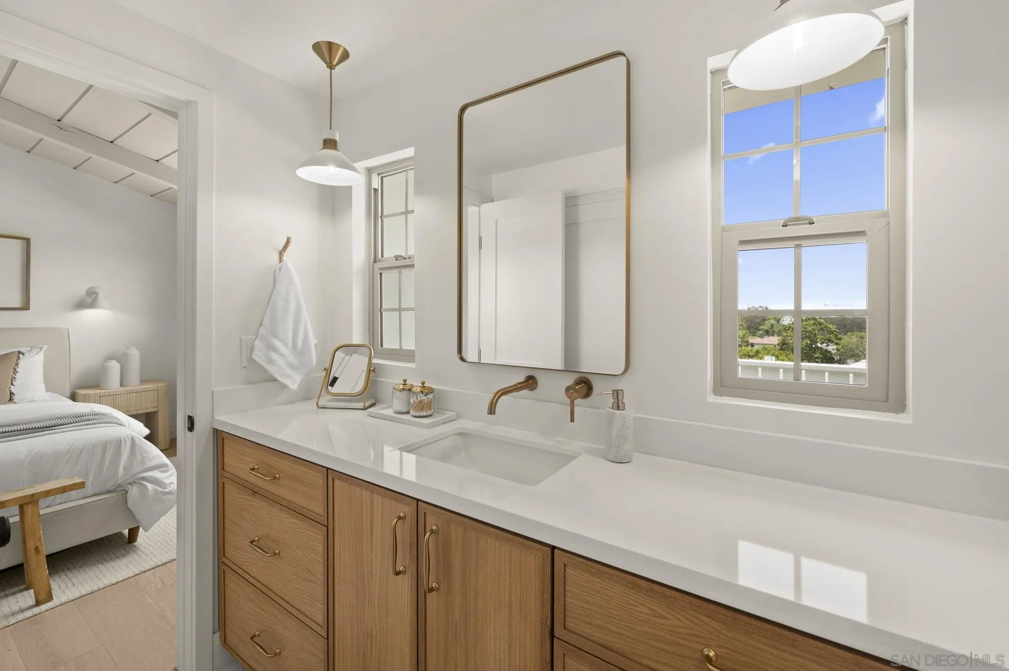 https://cdn.realtyfeed.com/cdn/127/260019032/7f95528408fa0d5561acfc8b9d9463bd.webp