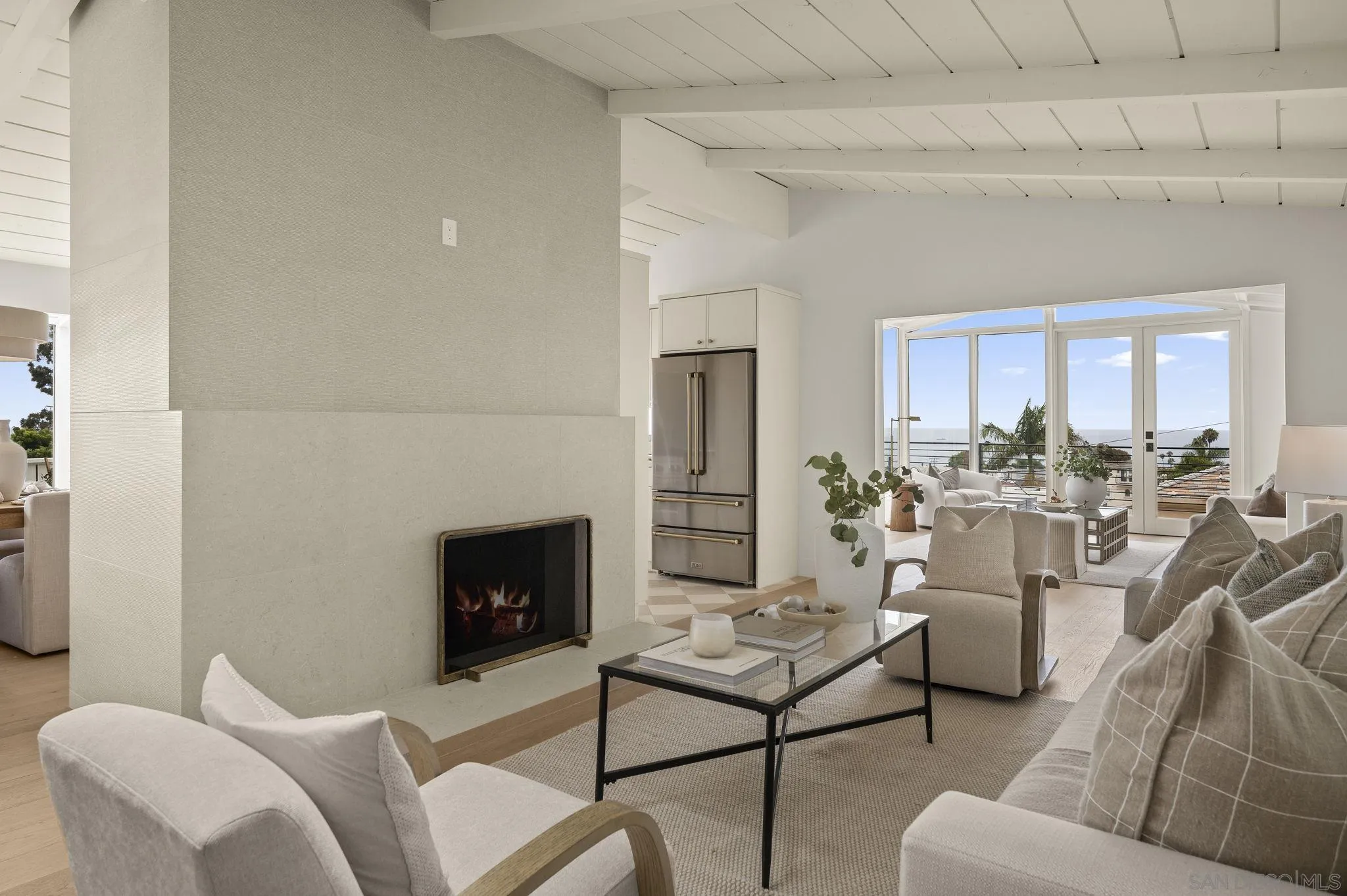 https://cdn.realtyfeed.com/cdn/127/260019032/8f5ed1037668bdb48f10932f9f4b0355.webp
