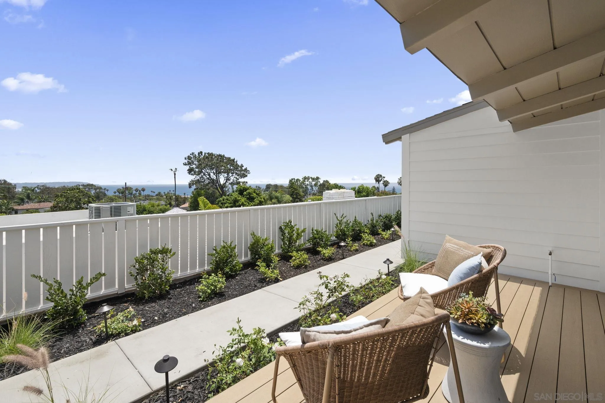 https://cdn.realtyfeed.com/cdn/127/260019032/dd9b043e0ff785bd05f06ff2fb1ad746.webp
