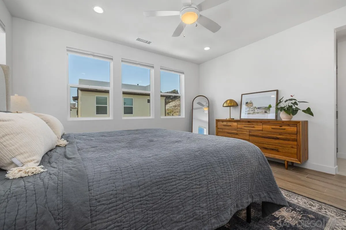 https://cdn.realtyfeed.com/cdn/127/260019034/125f1a1ce6b383072eef8916cdc9e6f7.webp
