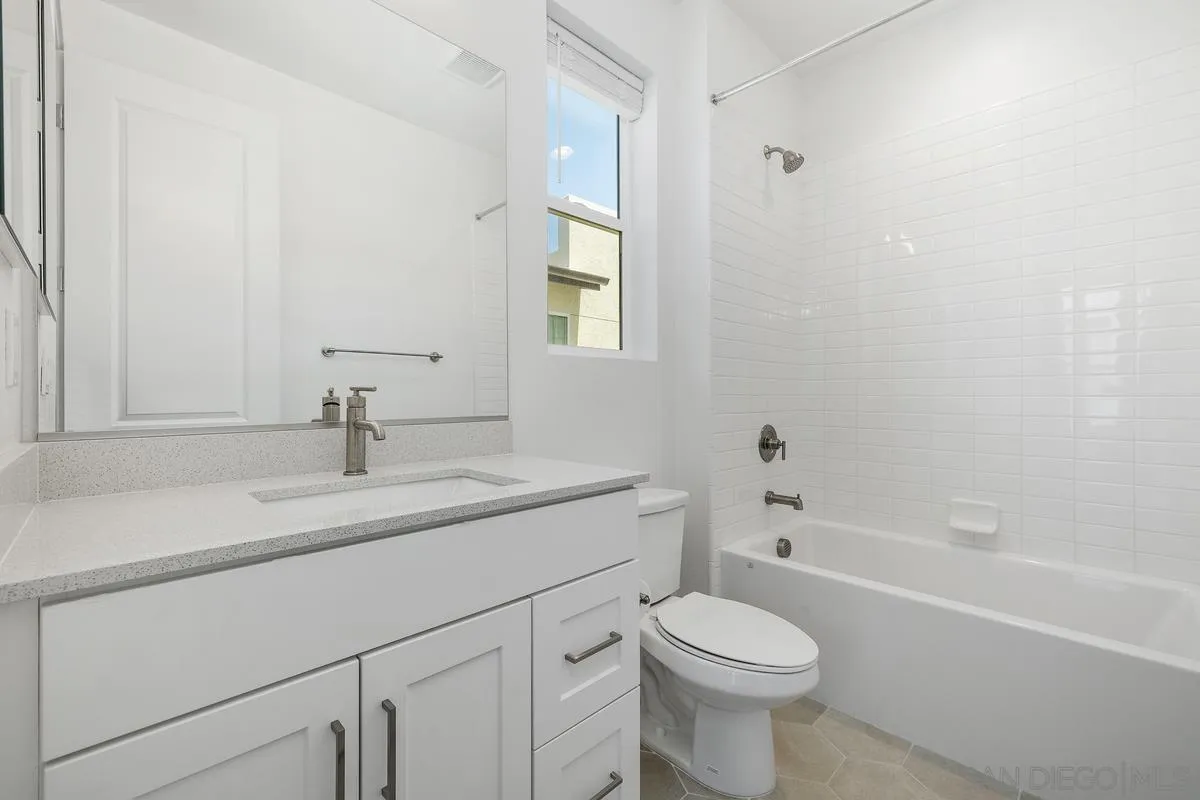 https://cdn.realtyfeed.com/cdn/127/260019034/46121075acbbdae1cb955166724dfe48.webp