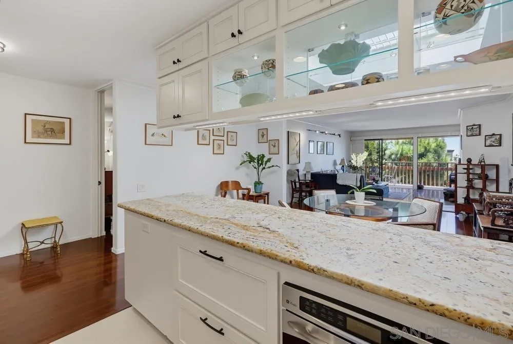 https://cdn.realtyfeed.com/cdn/127/260019042/20527ab7125fd09eb0c45028755cdf14.webp