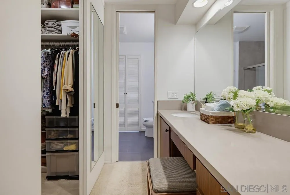 https://cdn.realtyfeed.com/cdn/127/260019042/72eeb9289f523a64448e17d2a1aa597b.webp