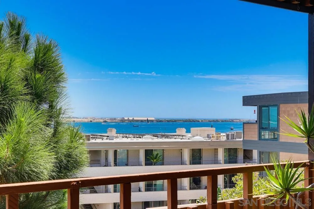 https://cdn.realtyfeed.com/cdn/127/260019042/95d35860c4d00dfc1a4f9adb35338ae1.webp