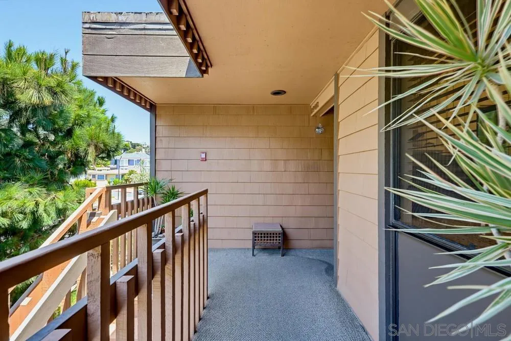 Photo #4: 260019042 Listing: Photo #4