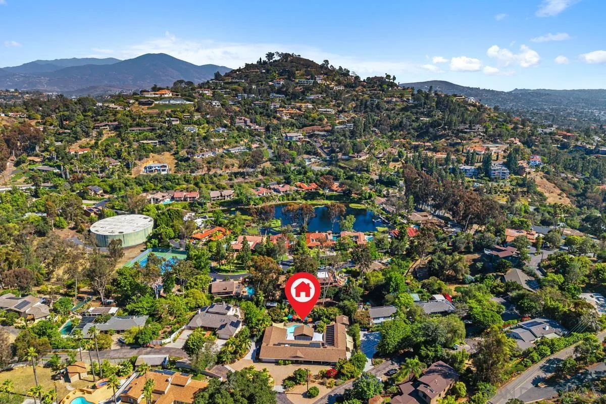https://cdn.realtyfeed.com/cdn/127/260019050/3faa39281e8c394835825b59dc22f54f.webp