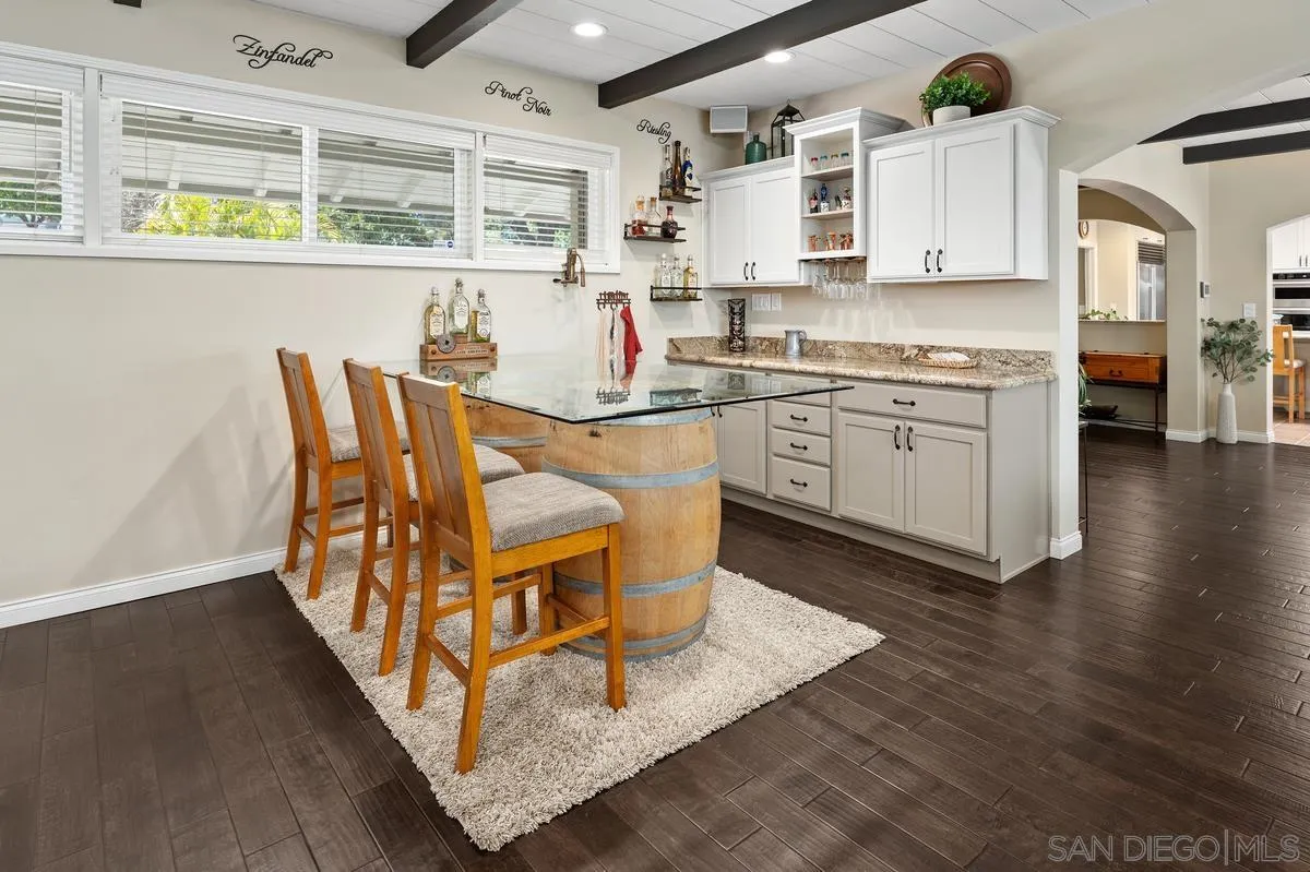 https://cdn.realtyfeed.com/cdn/127/260019050/4a52ff218c4b973d7cceef43db458663.webp
