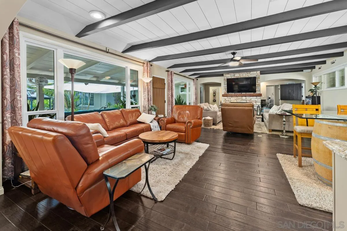 https://cdn.realtyfeed.com/cdn/127/260019050/663faadf0a74e28eb8f1124b517a4888.webp