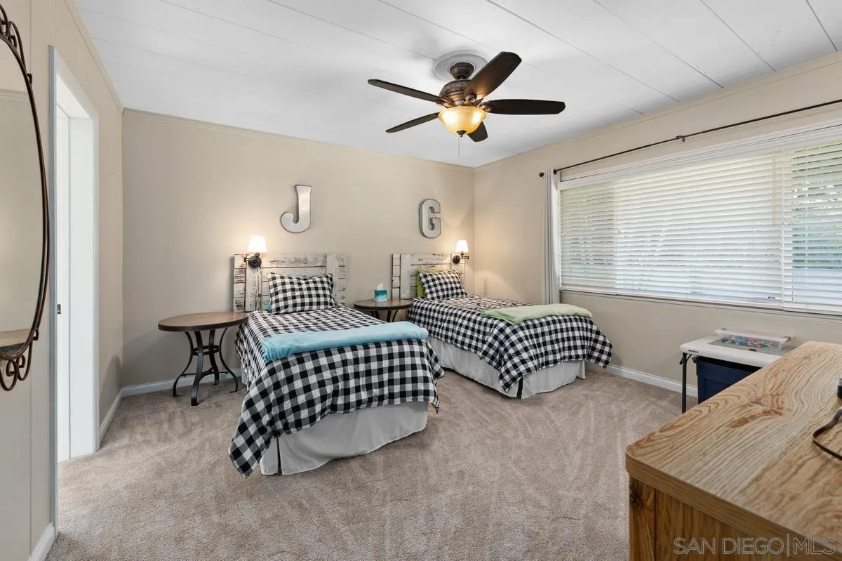 https://cdn.realtyfeed.com/cdn/127/260019050/6a0405a61e15781a50978d53bb124b28.webp