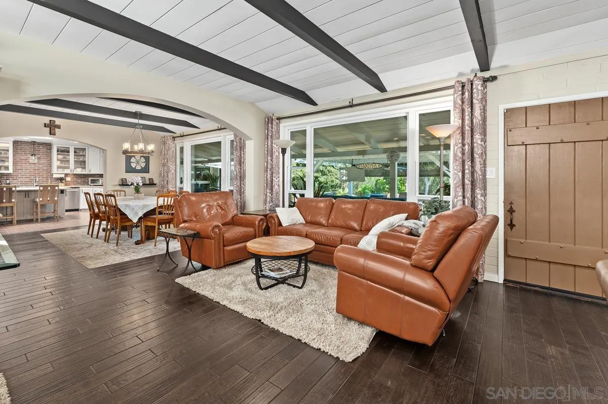 https://cdn.realtyfeed.com/cdn/127/260019050/a53c16ba78d4f9eb223fad31042d9e4a.webp