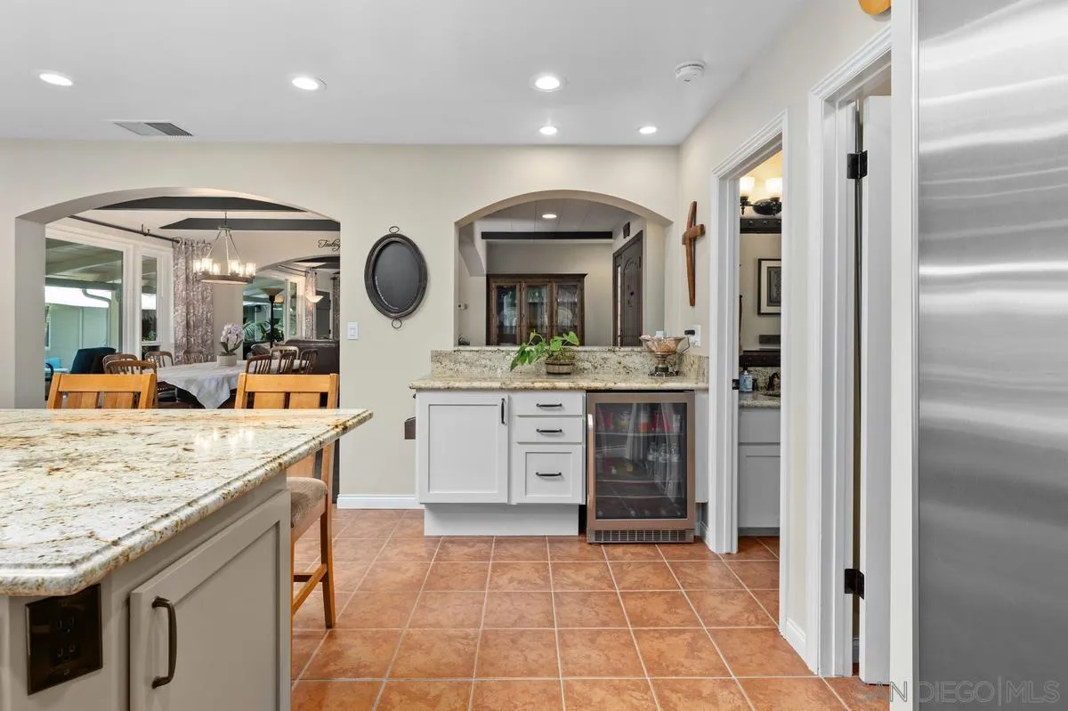 https://cdn.realtyfeed.com/cdn/127/260019050/f1e4f6351e0066411070508b5b896cc8.webp