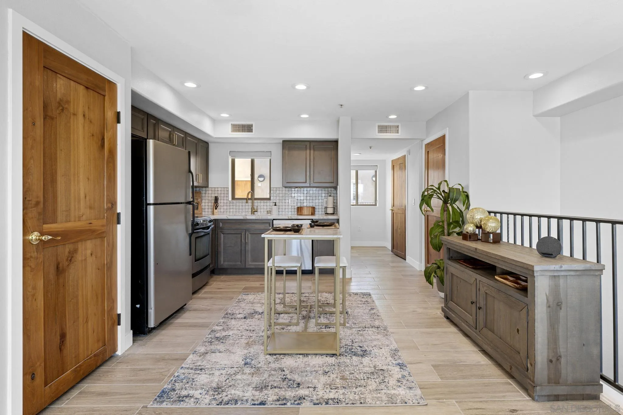 801 W Hawthorn St Unit 409, San Diego, CA 92101 - Photo 4 of 24, San Diego, CA