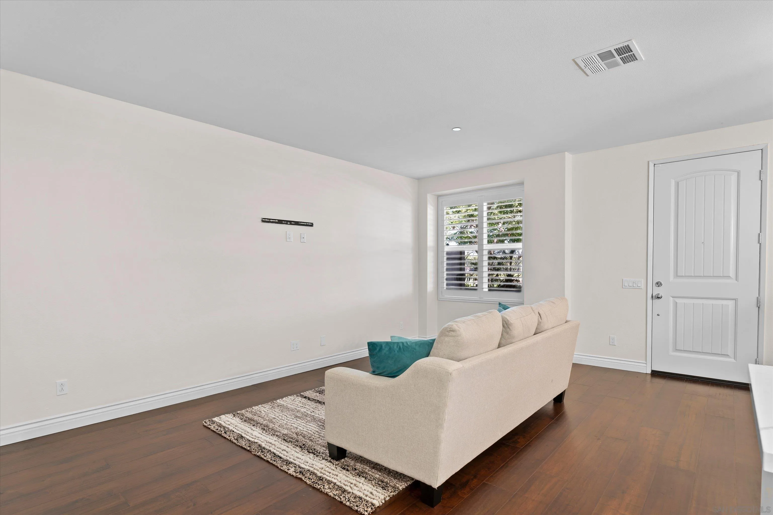 Photo #6: 260019057 Listing: Photo #6
