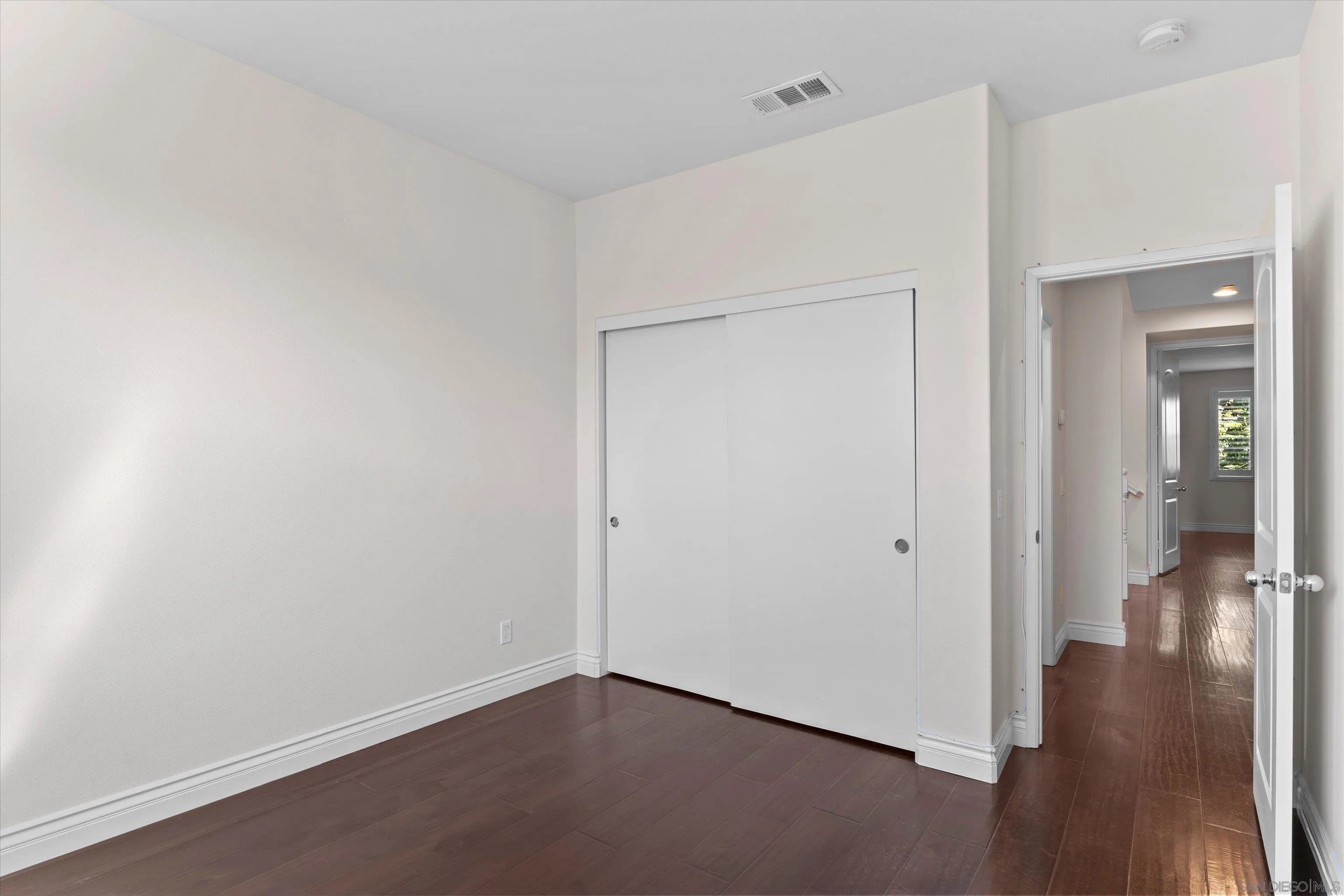 Photo #17: 260019057 Listing: Photo #17