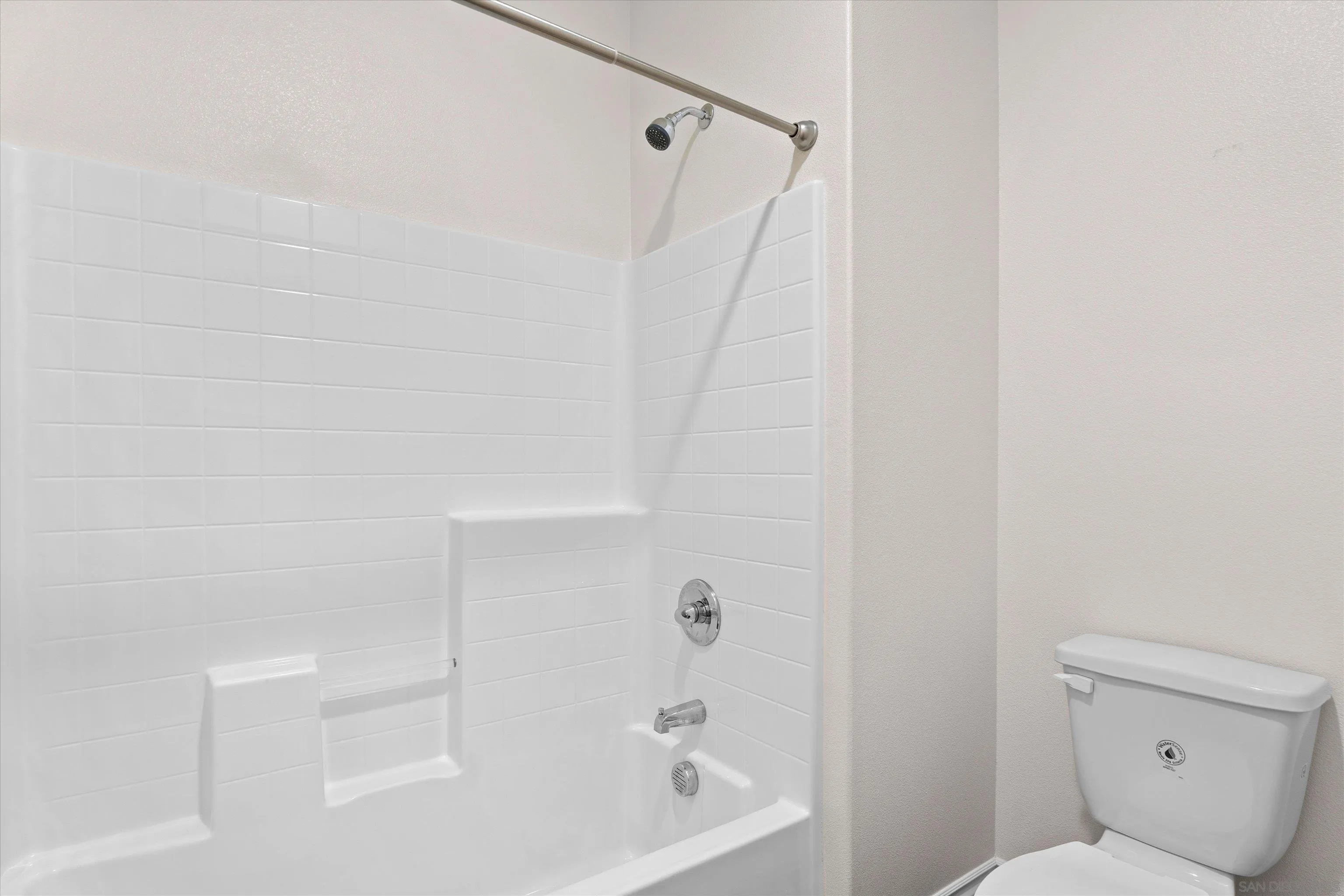 Photo #21: 260019057 Listing: Photo #21