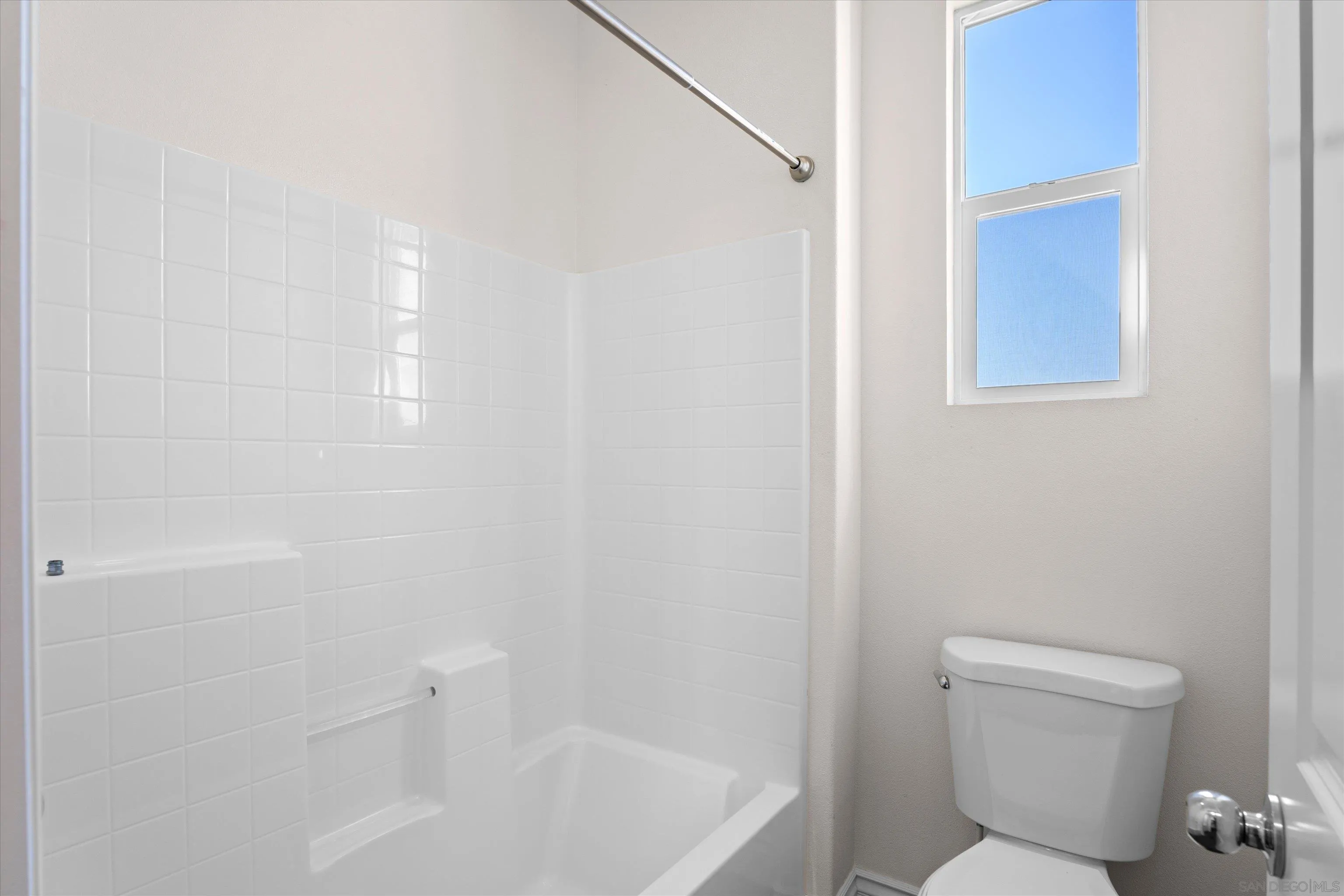 Photo #27: 260019057 Listing: Photo #27