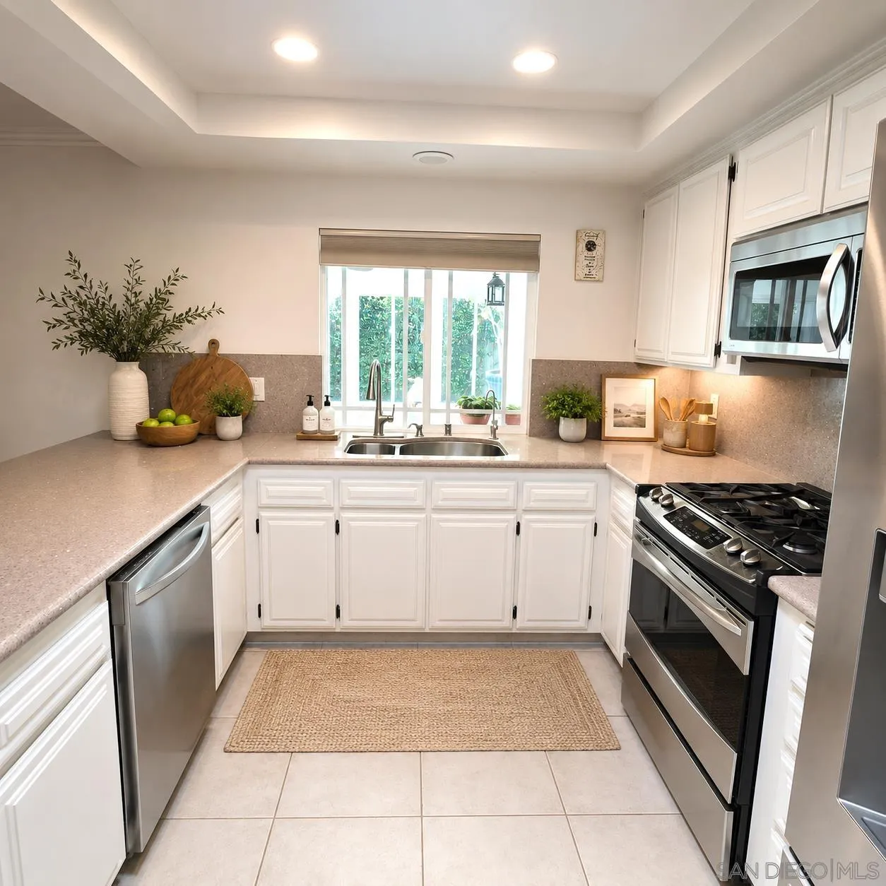 https://cdn.realtyfeed.com/cdn/127/260019058/3dddcff00a7573ba82fceb1860baec08.webp