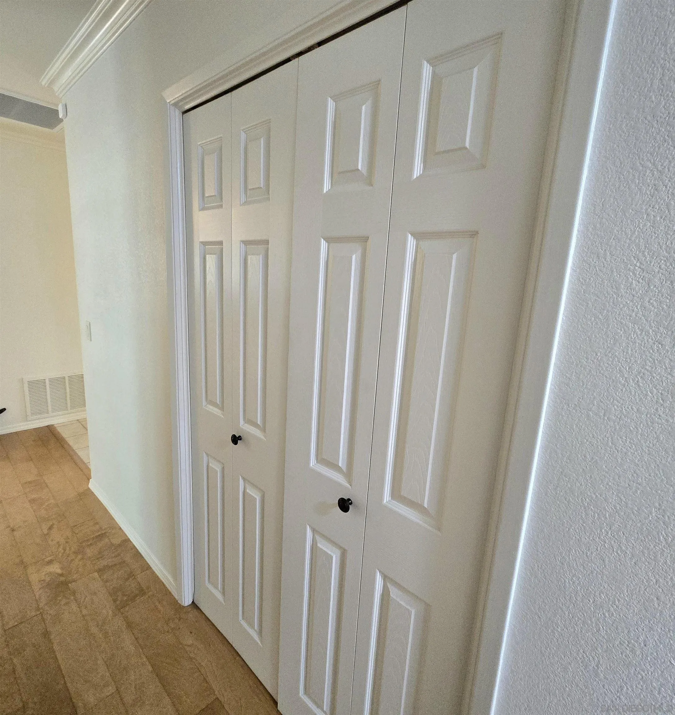 https://cdn.realtyfeed.com/cdn/127/260019058/5676b4d746c1f9051fee0f68ece01572.webp