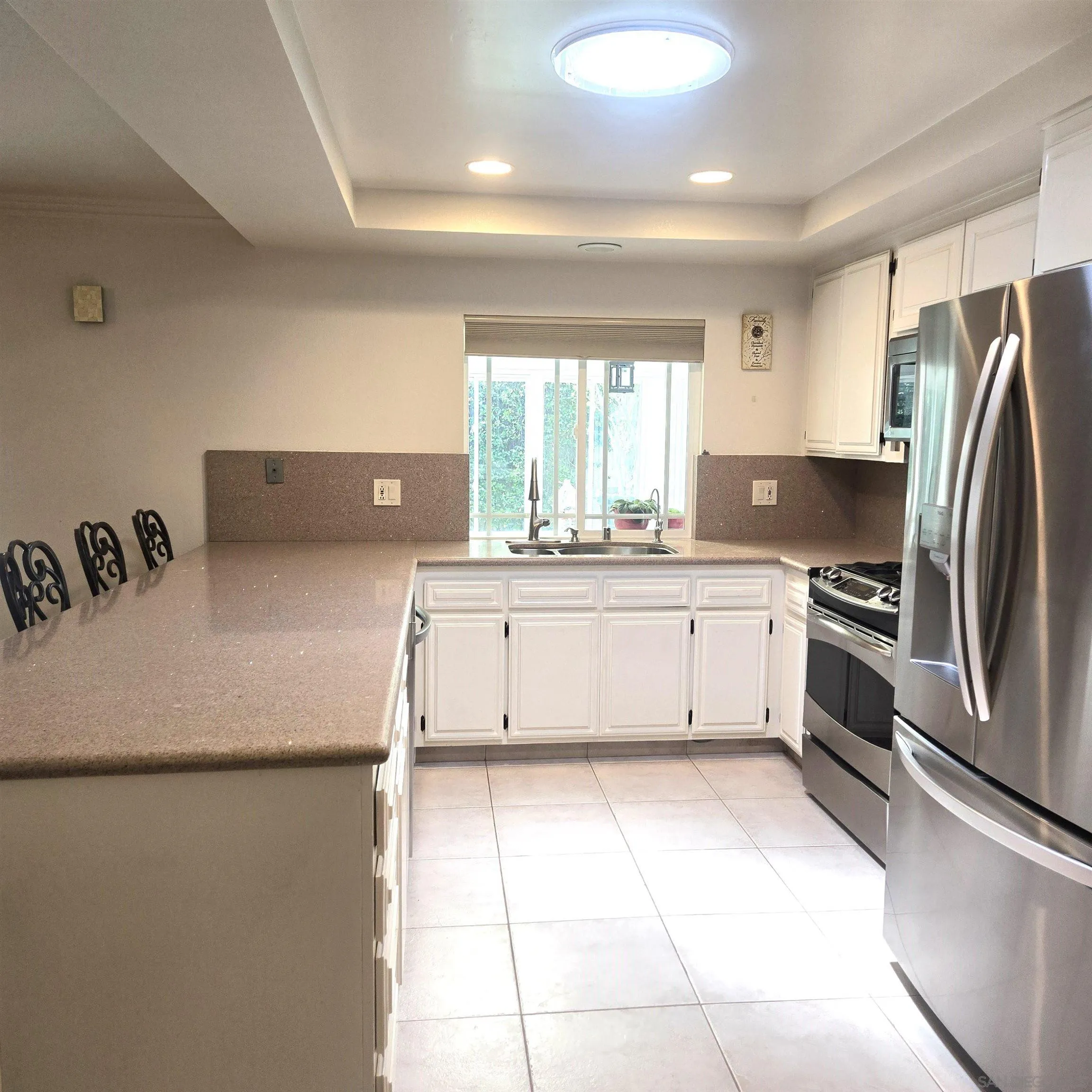 https://cdn.realtyfeed.com/cdn/127/260019058/6894f64dc3607f645c858aaf25be7d04.webp